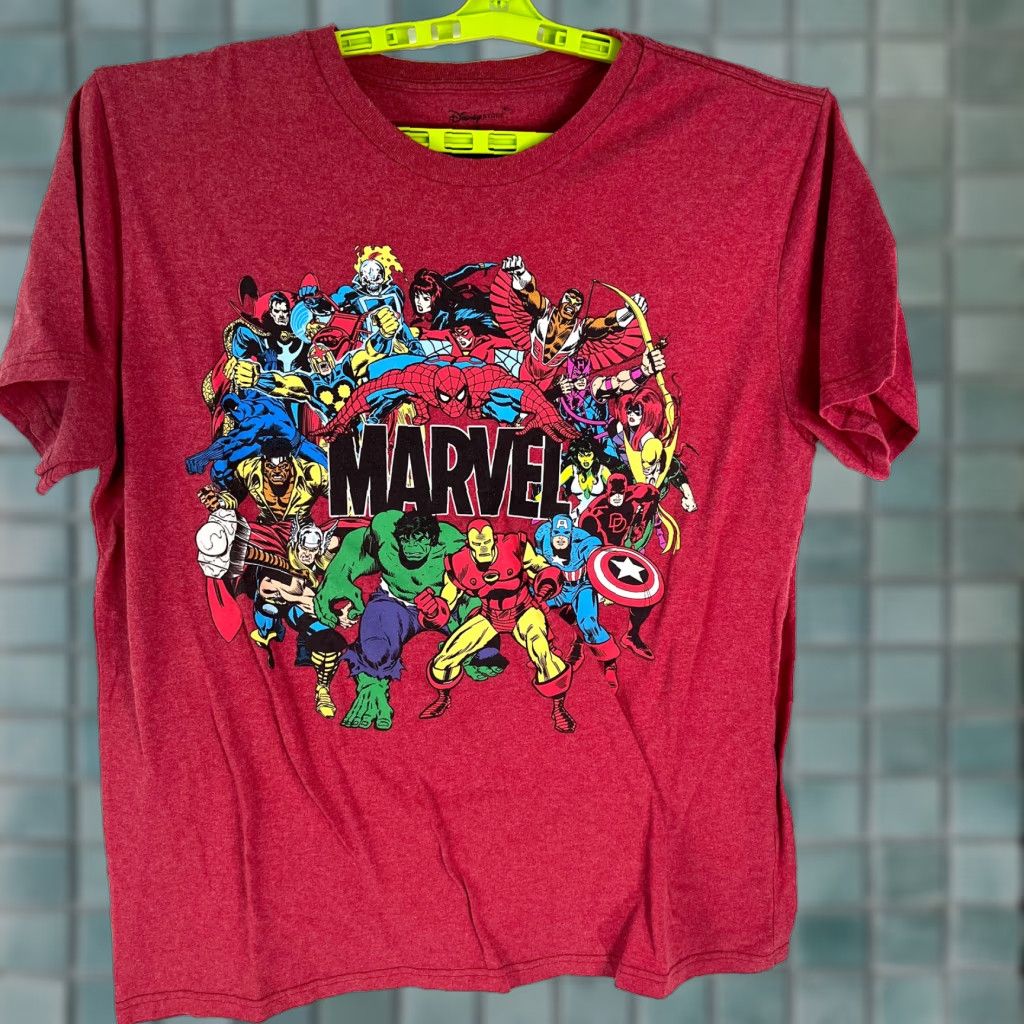 Disney Marvel Universe Disney Store Mens Short Sleeves Crew Neck Red T Shirt XL Size Size US XL / EU 56 / 4 - 1 Thumbnail