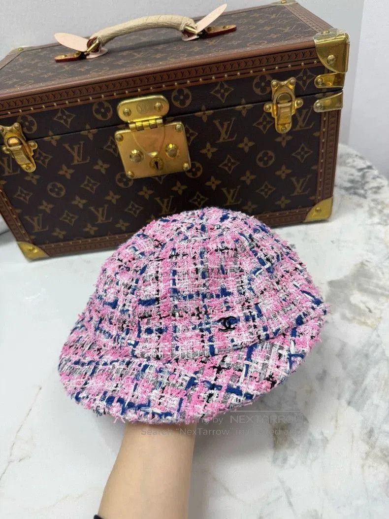 Chanel Chanel 23P Pink Tweed Soft Top Hat . Size ONE SIZE - 2 Thumbnail