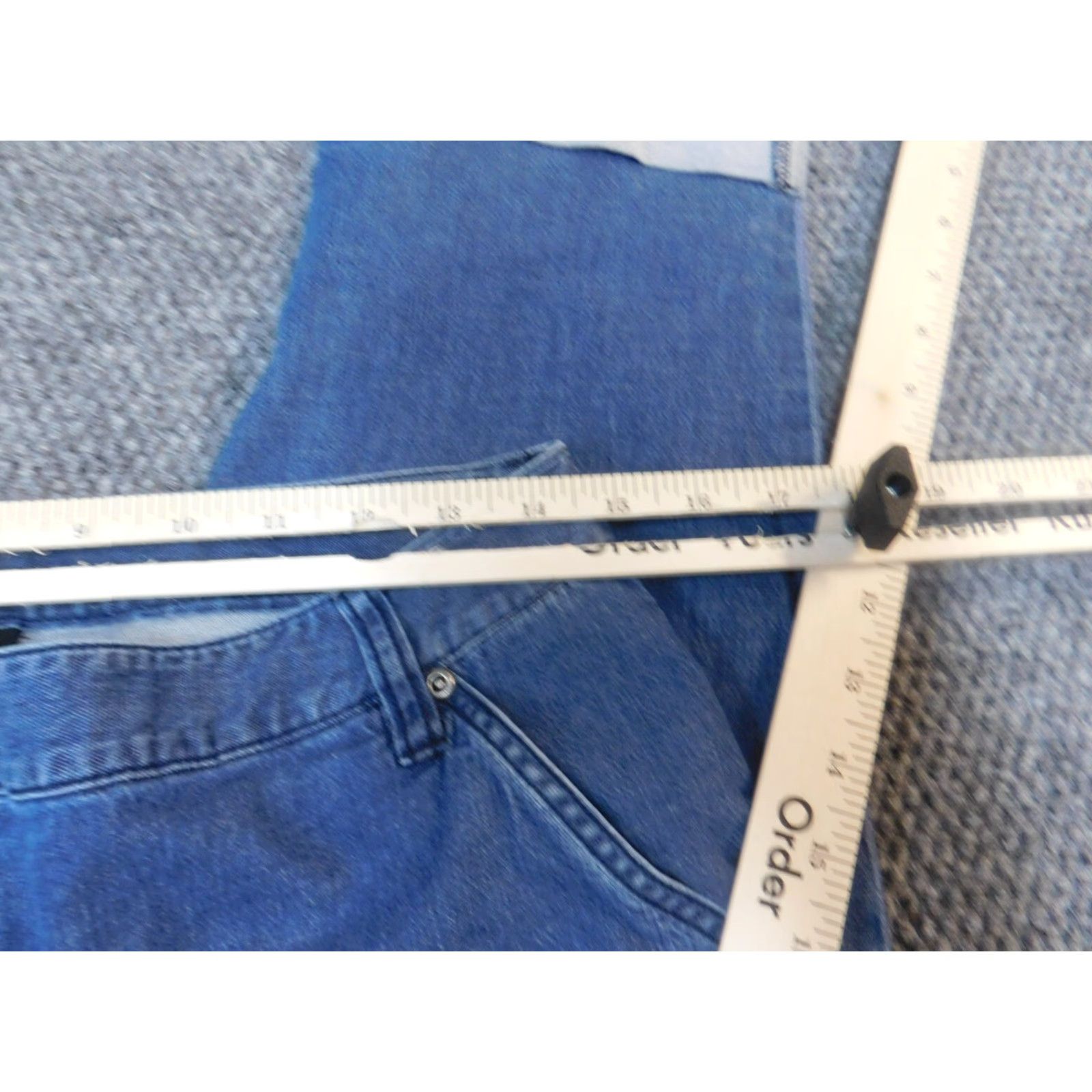 Vintage INC International Concepts Womens Jeans Capri 6 Blue Capris Cuffed Denim Straight 18in Inseam Regular Rise Zip Modern Designer Size 28" / US 6 / IT 42 - 4 Thumbnail
