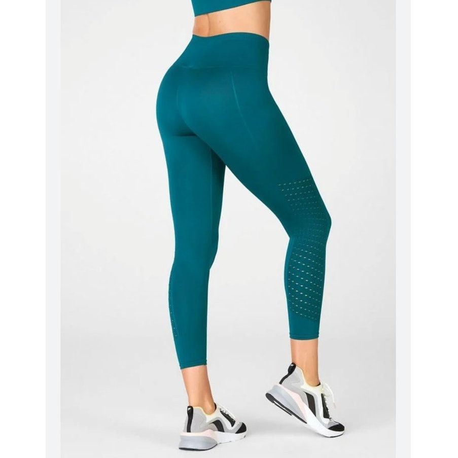 Fabletics Fabletics Seamless Sync 7/8 Leggings Green S EUC Size 24" / US 00 / IT 34 - 1 Thumbnail