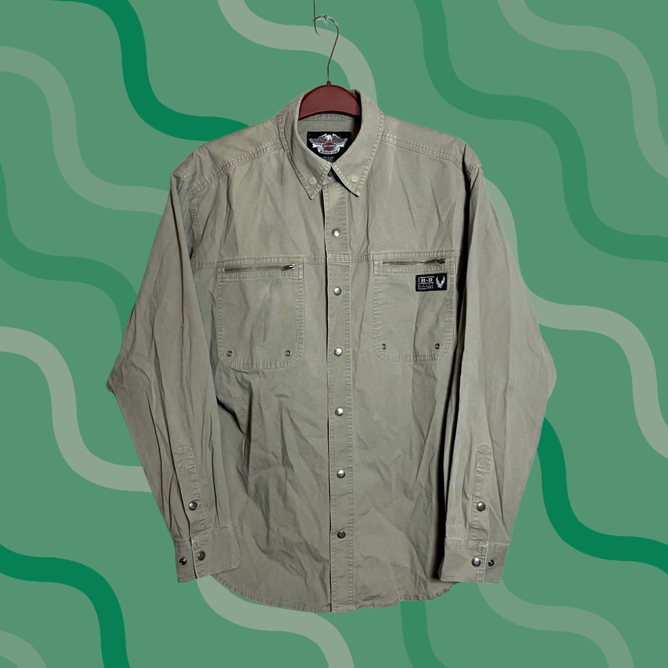 Harley Davidson Harley-Davidson Shirt Mens L Khaki Beige Long Sleeve Button-Up Biker Patch Logo Embroidered Cotton Brown Size US L / EU 52-54 / 3 - 1 Thumbnail