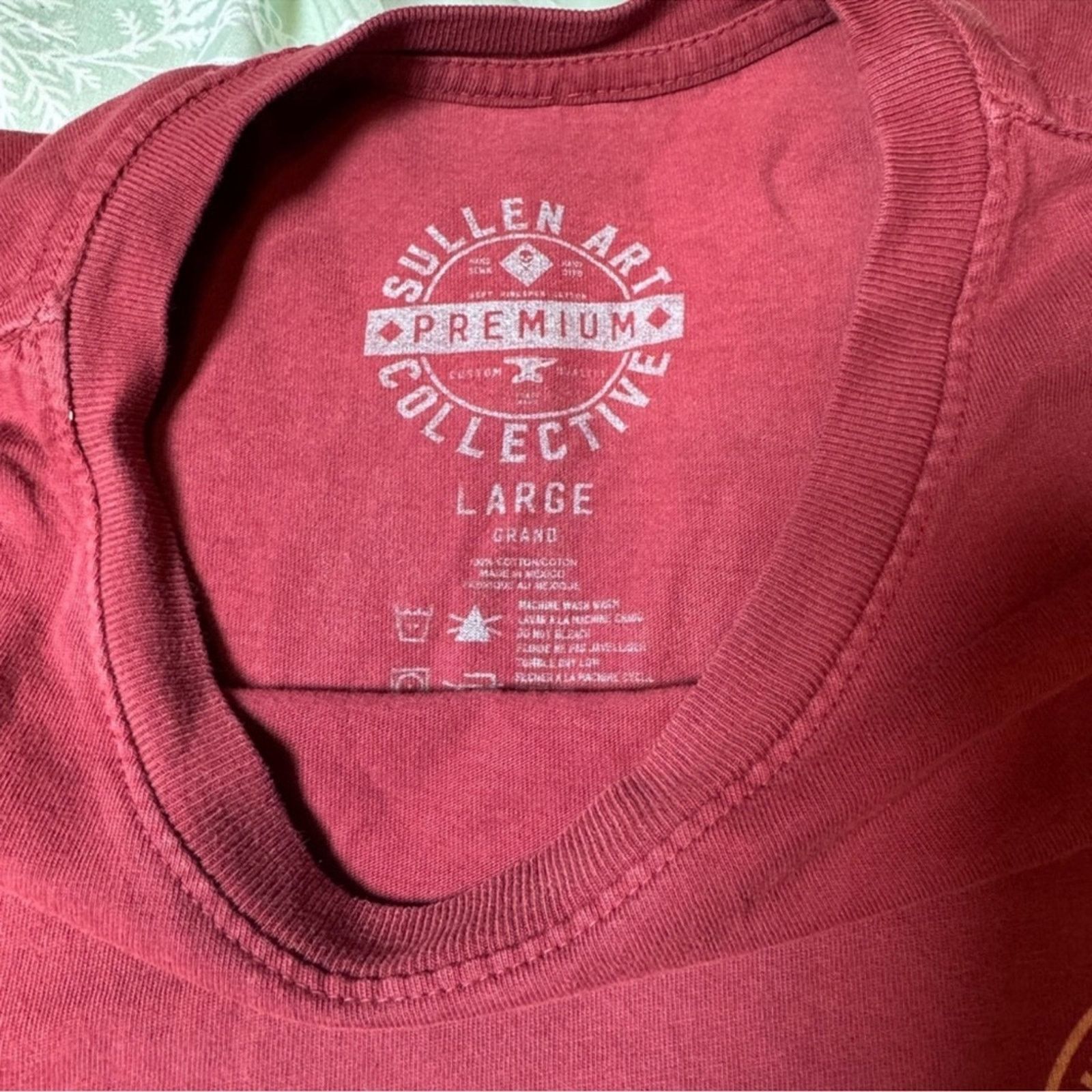 Other 3 Men's Sullen Short Sleeve Tees L Size US L / EU 52-54 / 3 - 6 Thumbnail