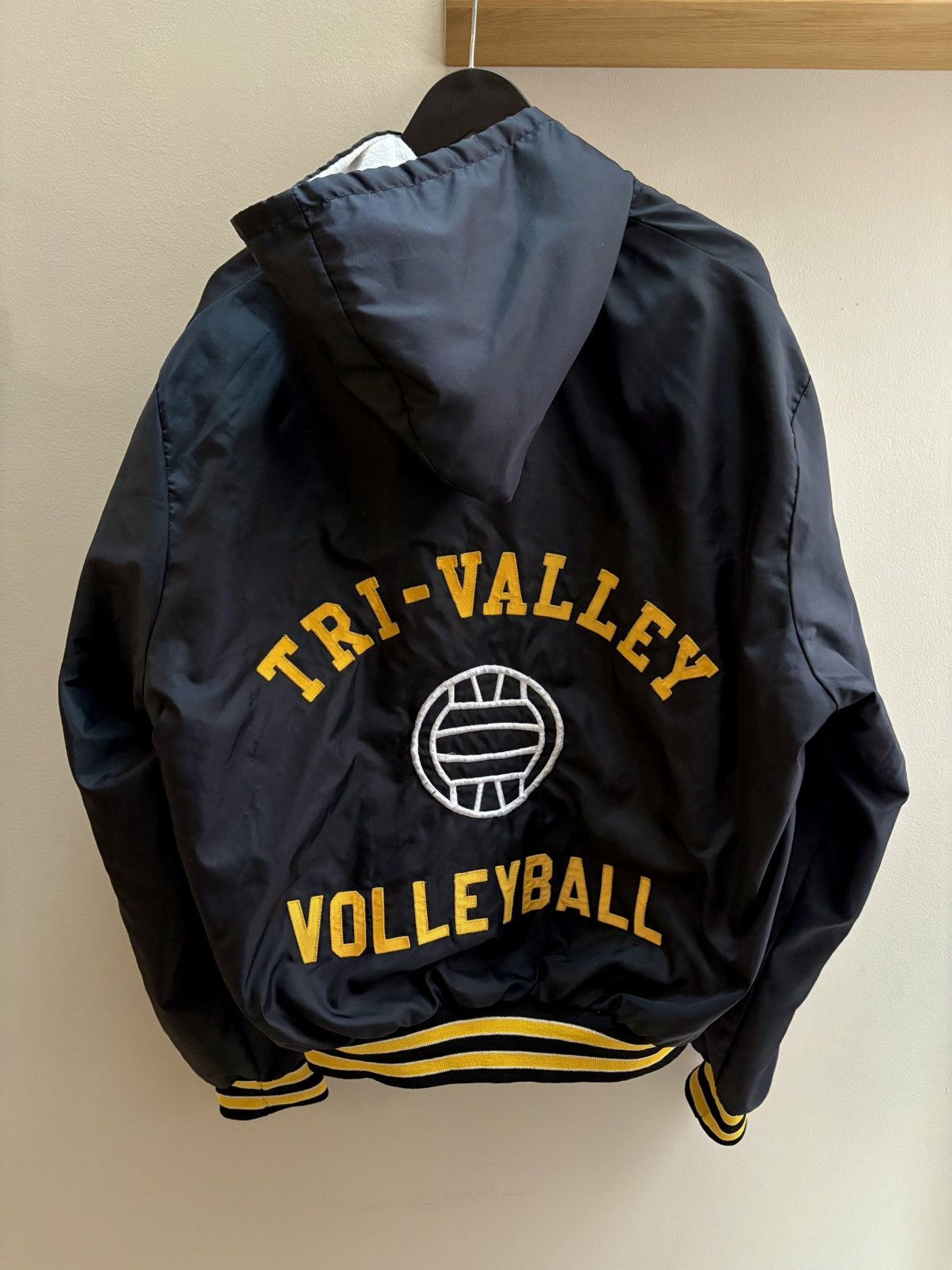 Holloway Tri Valley Volleyball VTG 90s Holloway hooded windbreaker Size US XL / EU 56 / 4 - 2 Thumbnail