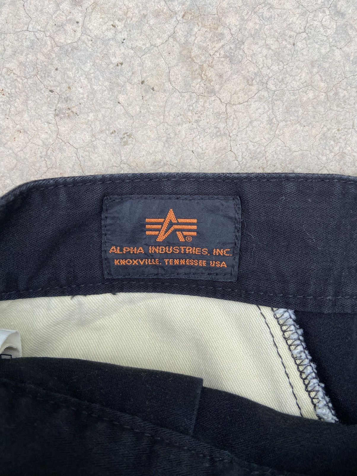 Alpha Industries Alpha Industries cargo pants Size US 34 / EU 50 - 15 Thumbnail