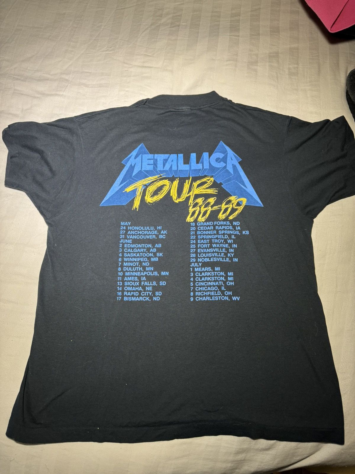 Vintage 1988-89 Metallica tour shirt Size US M / EU 48-50 / 2 - 3 Thumbnail