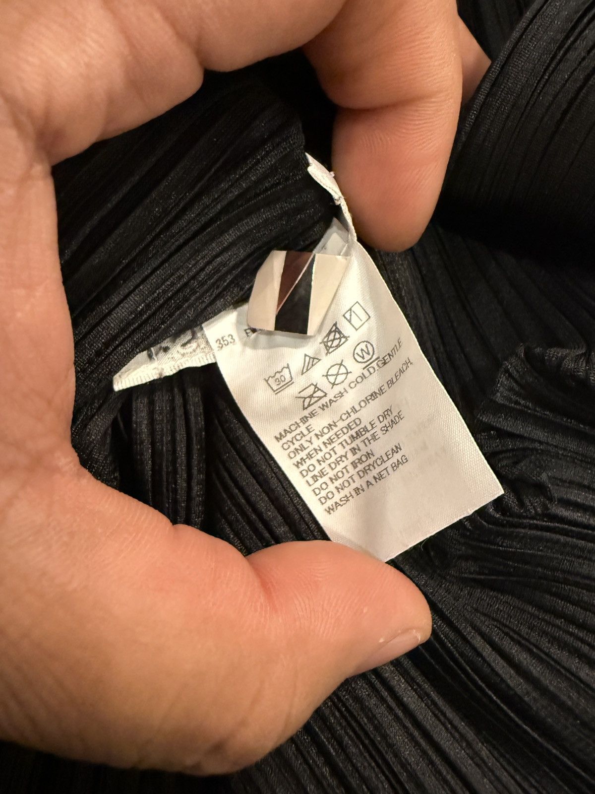 Pleats Please Issey Miyake Pleats Please Issey Miyake Basics Roll Neck Black Vest Size M / US 6-8 / IT 42-44 - 6 Thumbnail