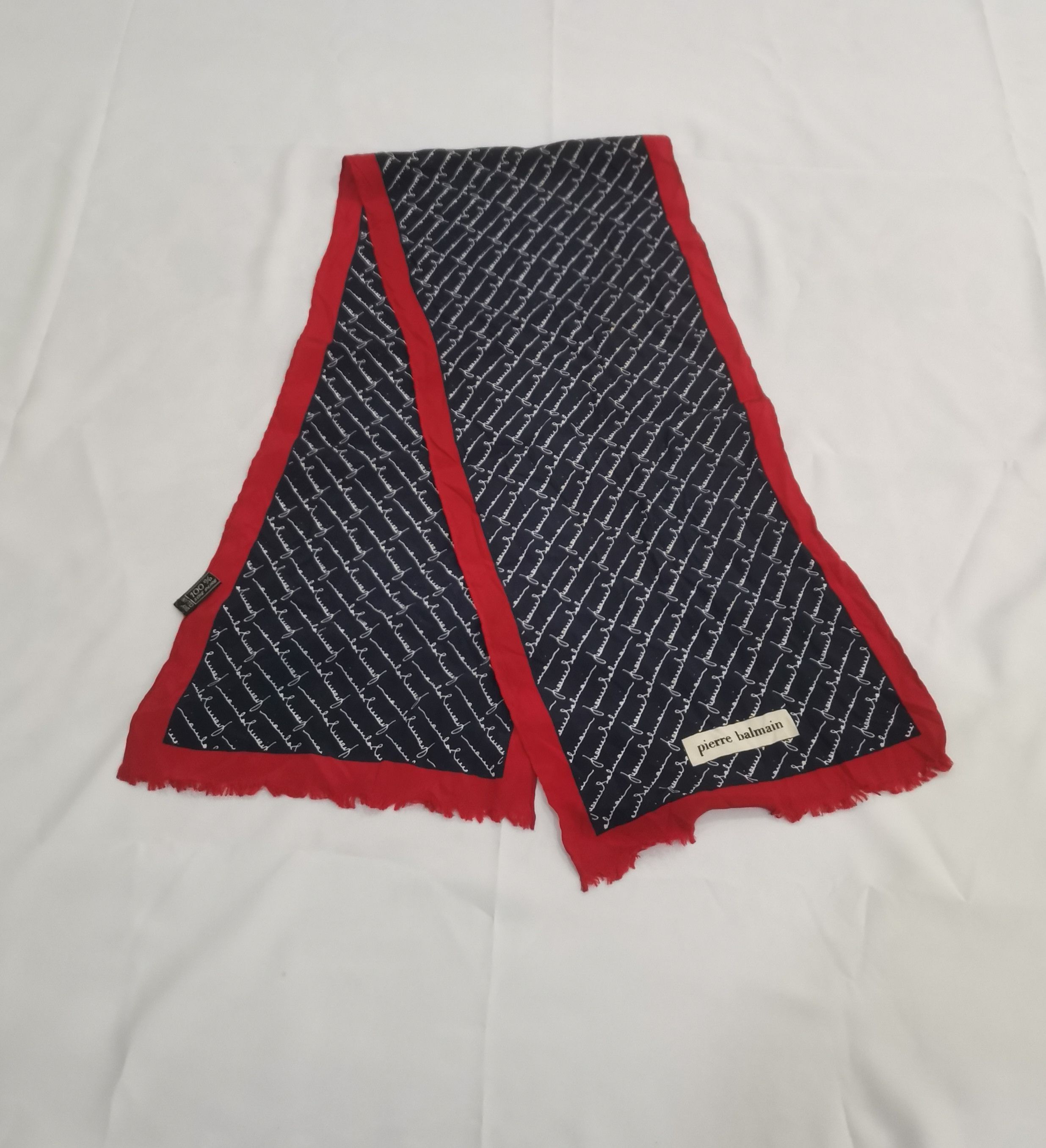 Pierre Balmain × Vintage Rare vintage pierre Balmain scarves nice design Size ONE SIZE - 1 Thumbnail