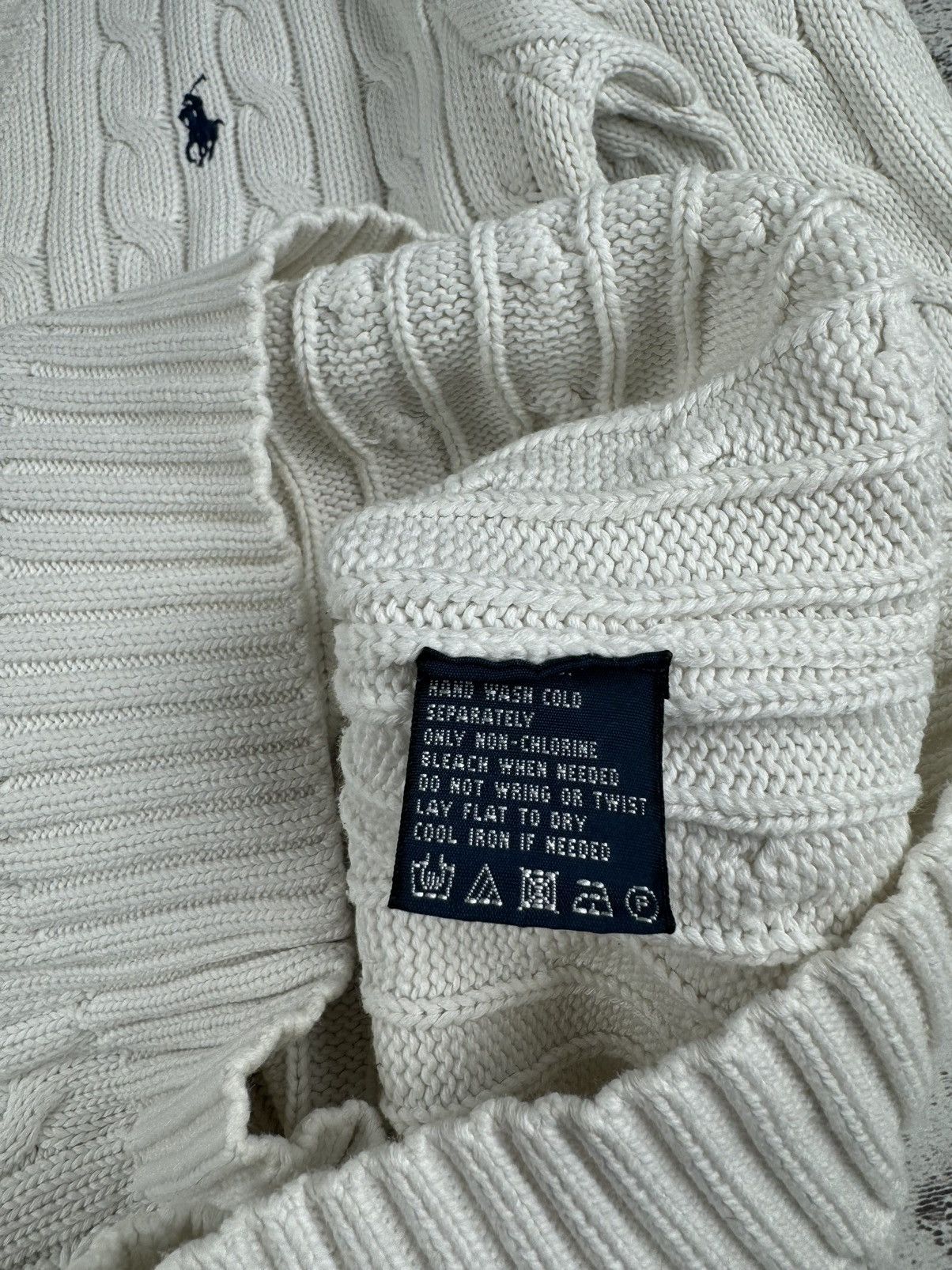 Ralph Lauren Sport Polo Ralph Lauren Sport Cable Knited Sweater Pullover V-Neck Size L / US 10 / IT 46 - 11 Thumbnail