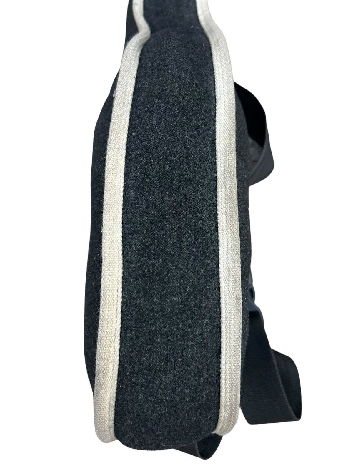 gomme Vintage AW 98-99 Gomme Homme Wool Unique Shape Bag Size ONE SIZE - 14 Thumbnail