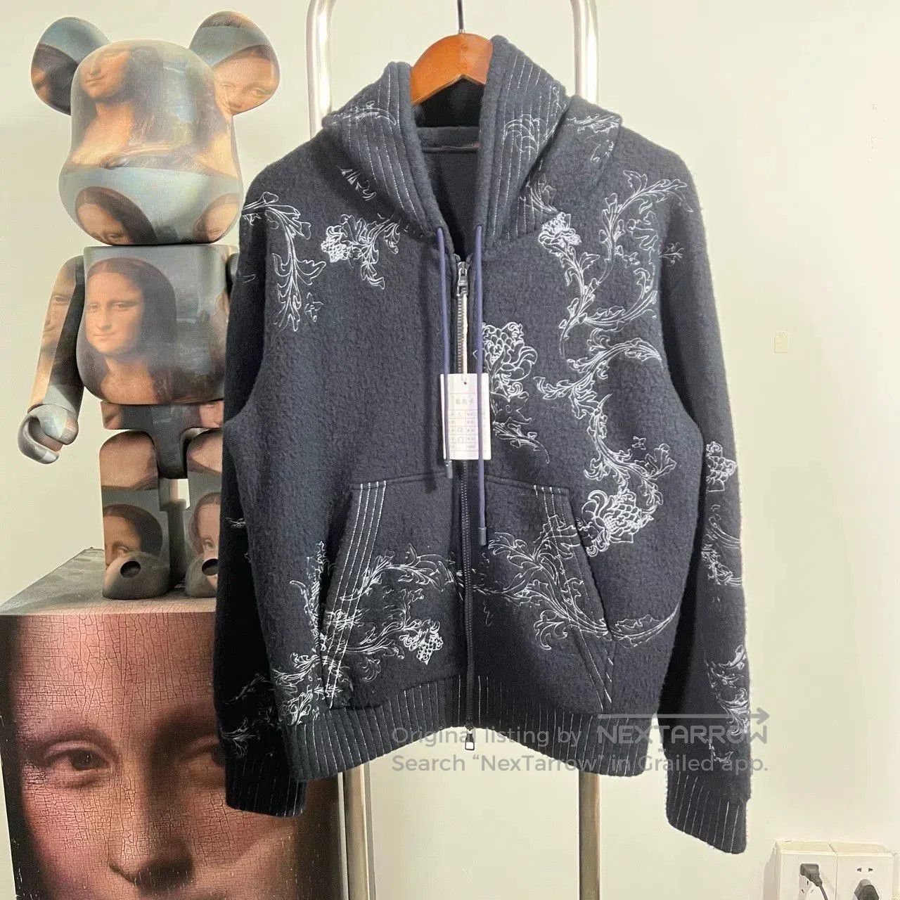 Louis Vuitton Louis Vuitton Vine Embroidered Jacket. Size US S / EU 44-46 / 1 - 1 Thumbnail