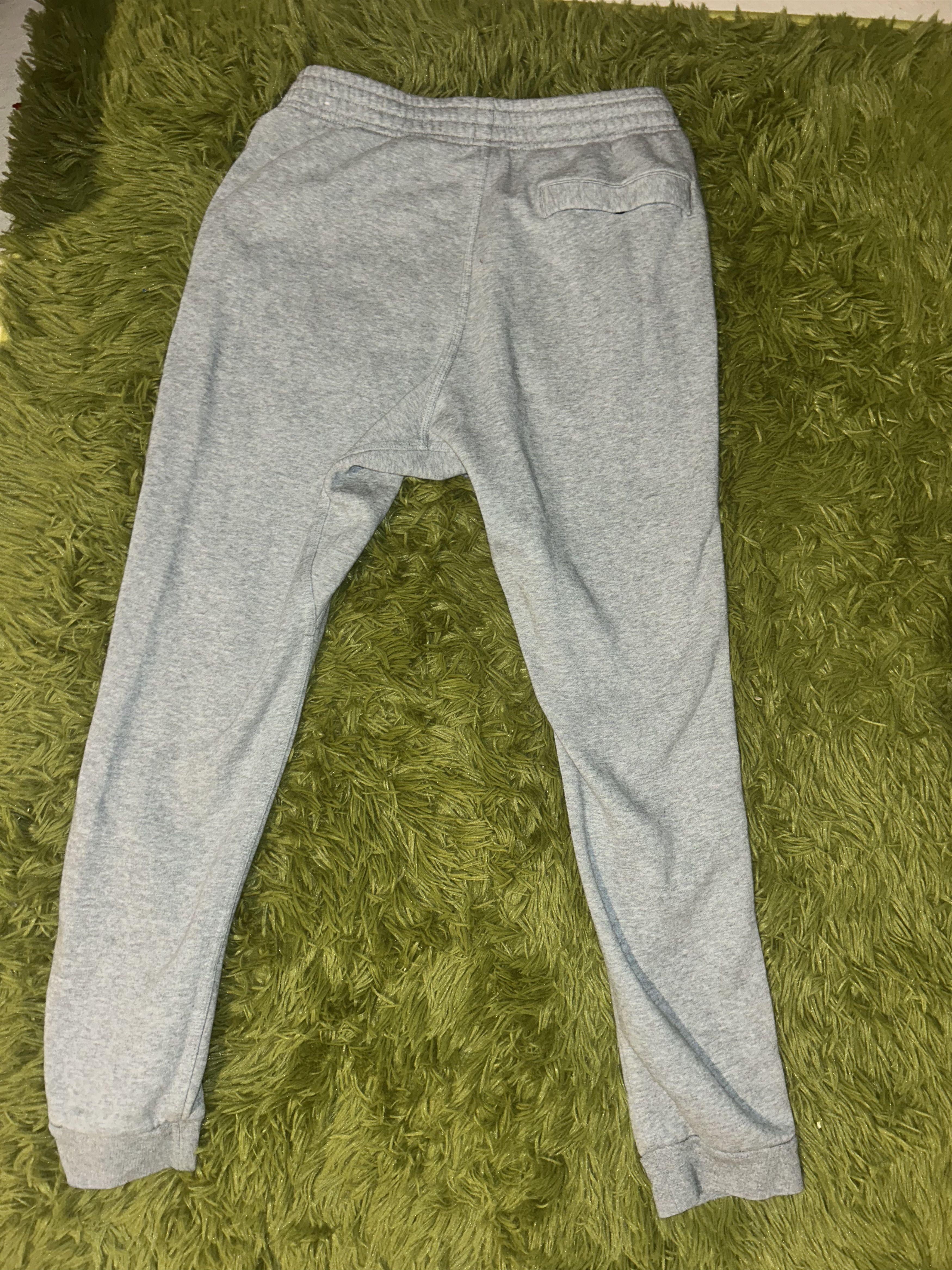 Nike grey nike sweatpants Size US 37 - 2 Thumbnail