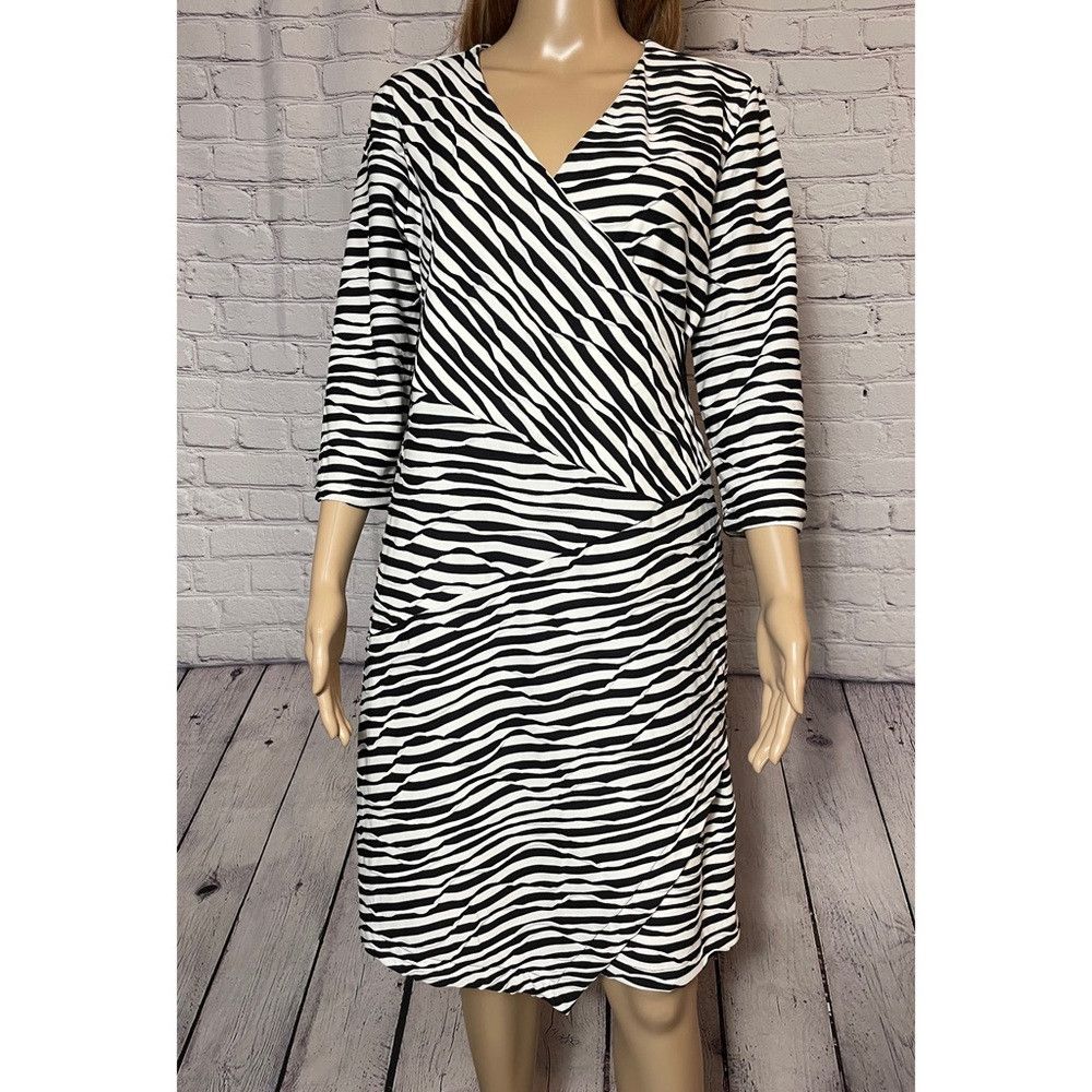 Chicos New Chico's Textured Jessie Black White Stripe Dress Size 1 Size M / US 6-8 / IT 42-44 - 3 Thumbnail