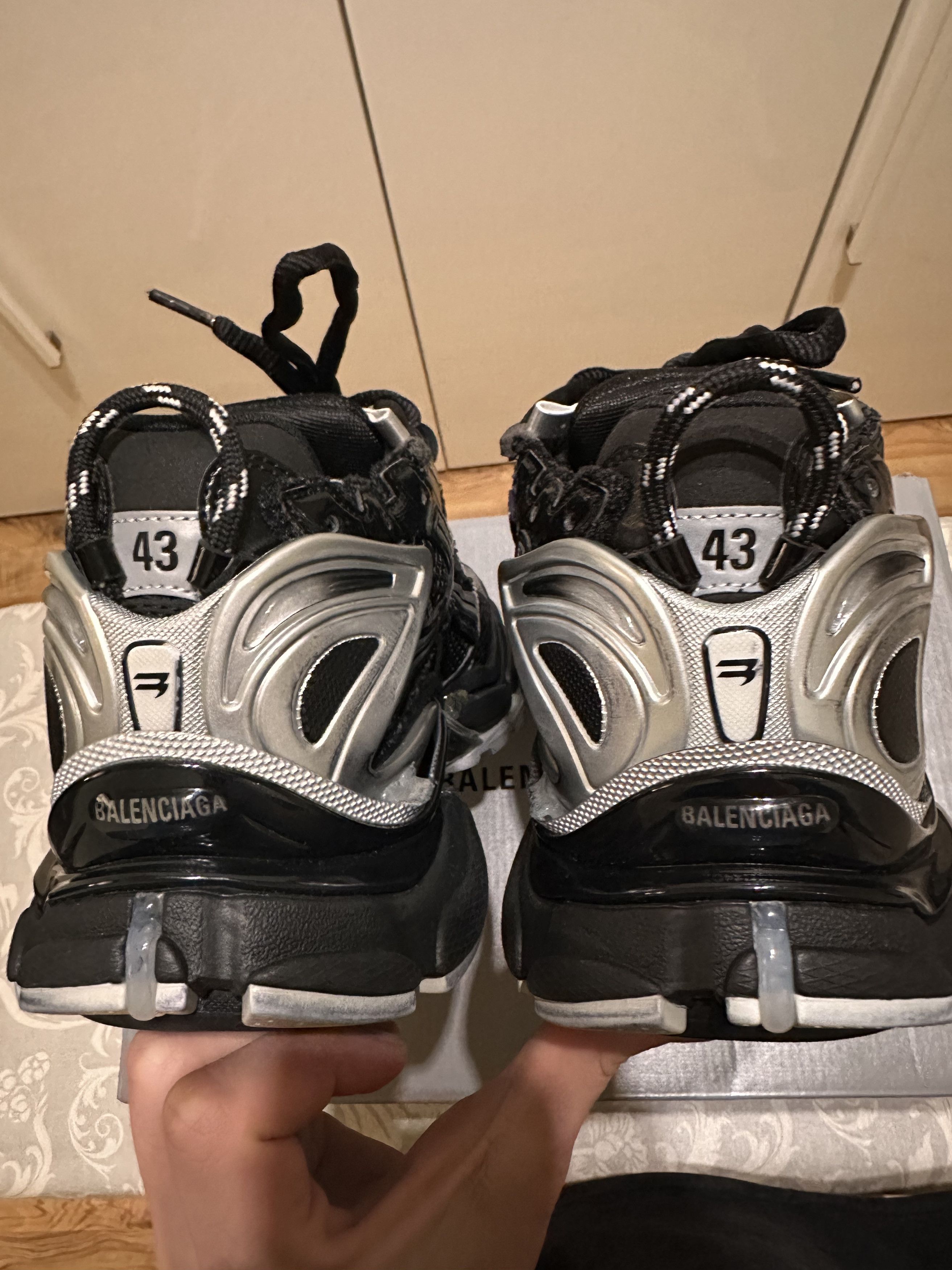 Balenciaga Balenciaga Runner Sneaker – Black / Silver (Size 43) Size US 10 / EU 43 - 3 Thumbnail