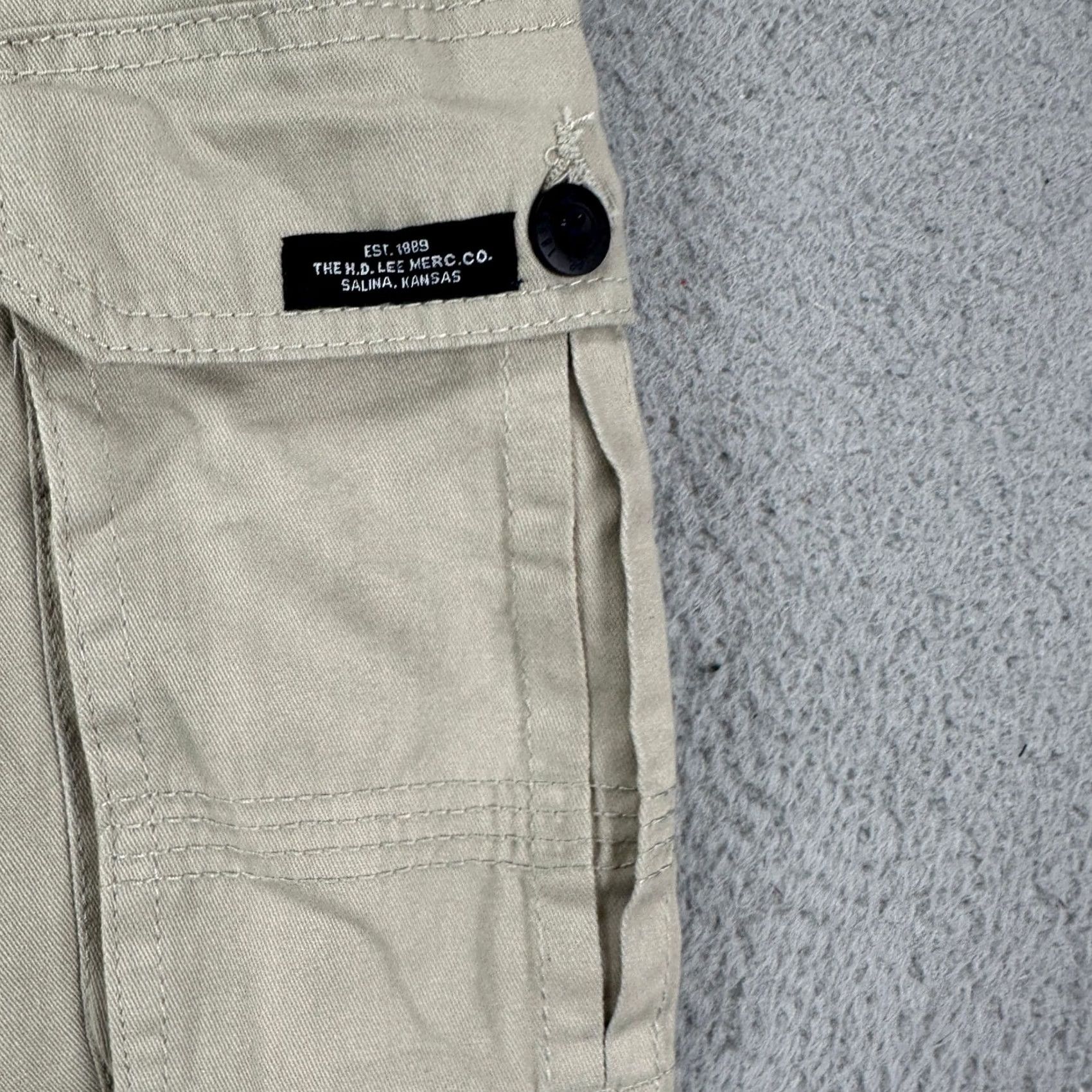 Lee Lee Mens Cargo Shorts 40 Tan Pull On Drawstring Stretch Flat Front Pockets NEW Size US 40 / EU 56 - 6 Thumbnail