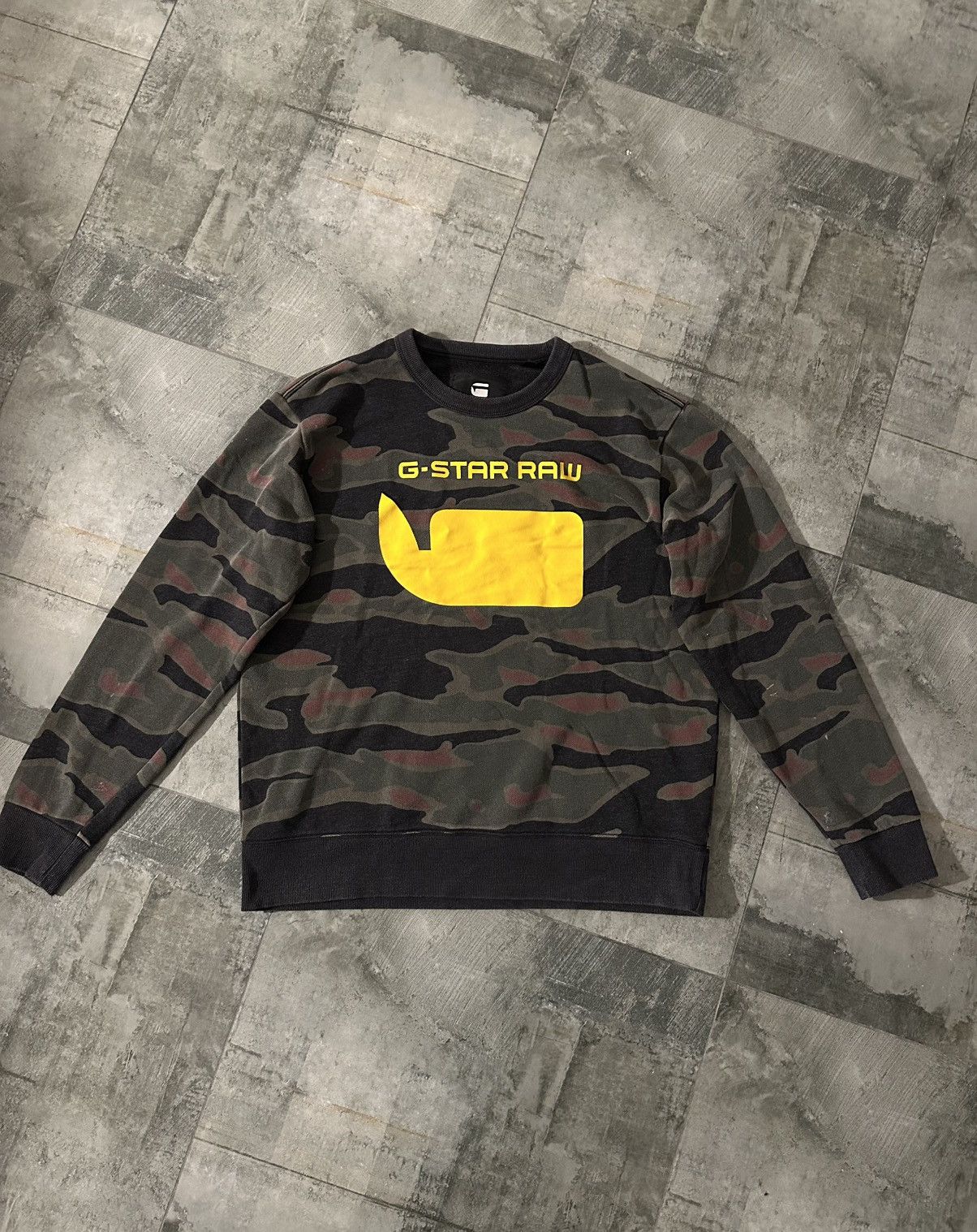 G-Star G-Star RAW Camo Sweatshirt with Yellow Logo Size US L / EU 52-54 / 3 - 1 Thumbnail