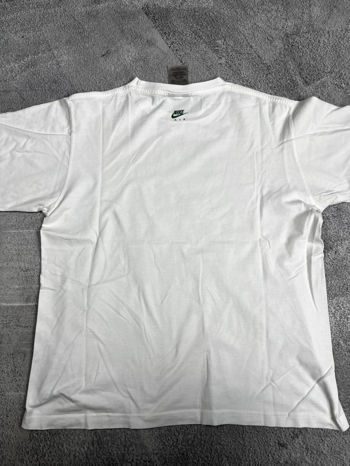 Nike Nike t shirt art vintage size m Size US M / EU 48-50 / 2 - 10 Thumbnail