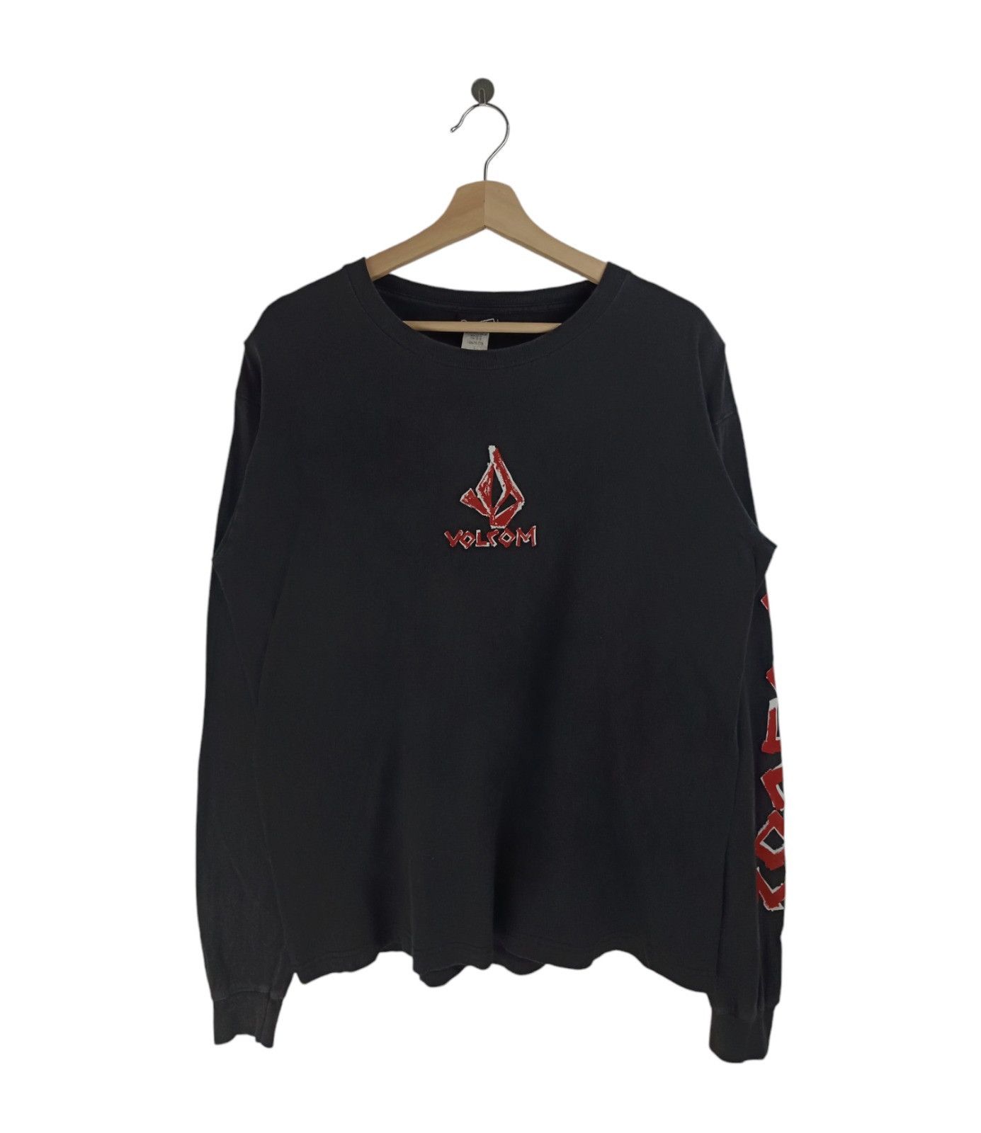 Vintage VINTAGE Y2K VOLCOM SMALL LOGO L/S SKATE GANG 90'S RARE Size US L / EU 52-54 / 3 - 1 Thumbnail