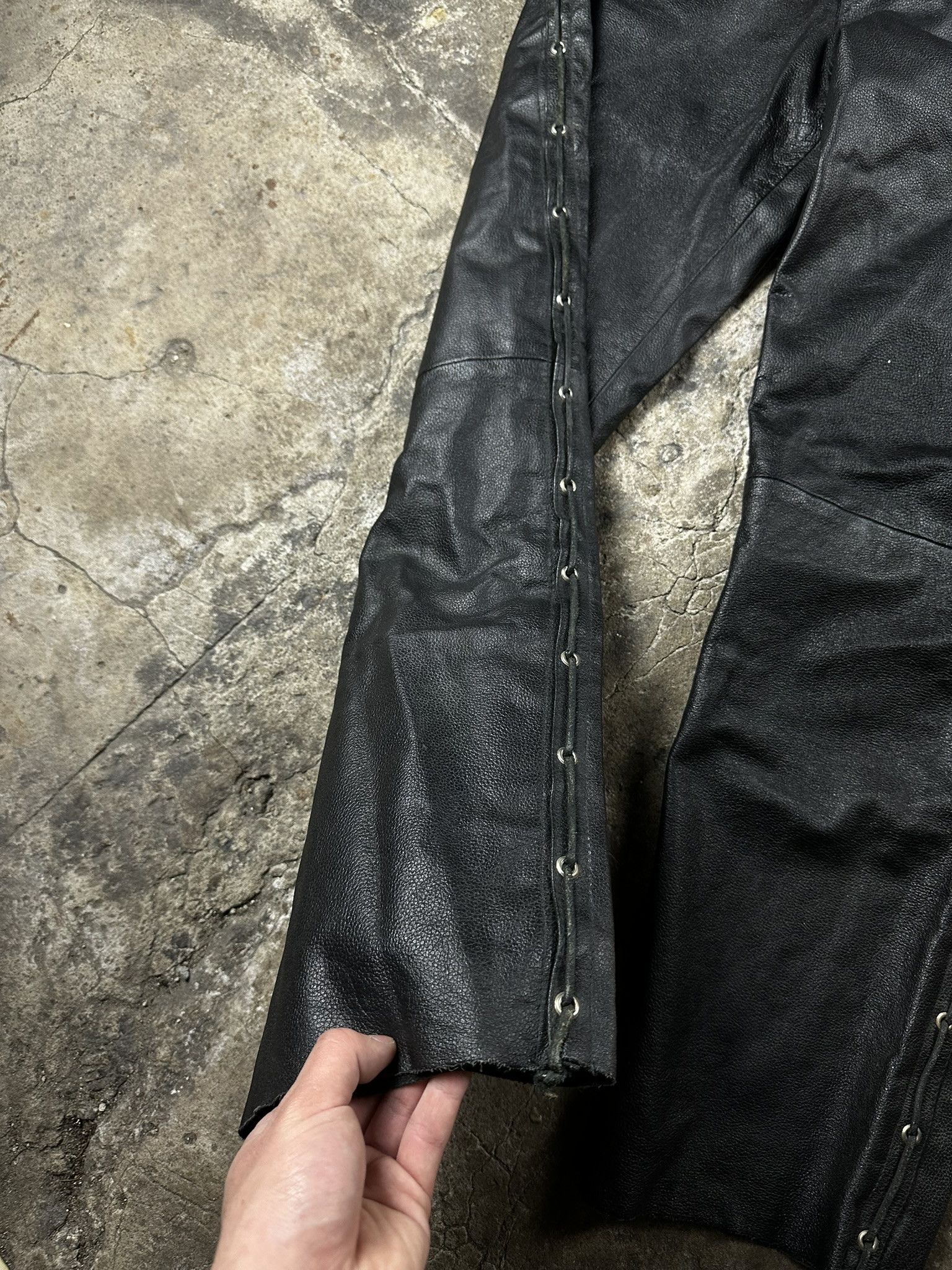 Vintage Vintage Avant Garde Leather Oversized Cowboy Biker Pants Size US 42 / EU 58 - 4 Thumbnail