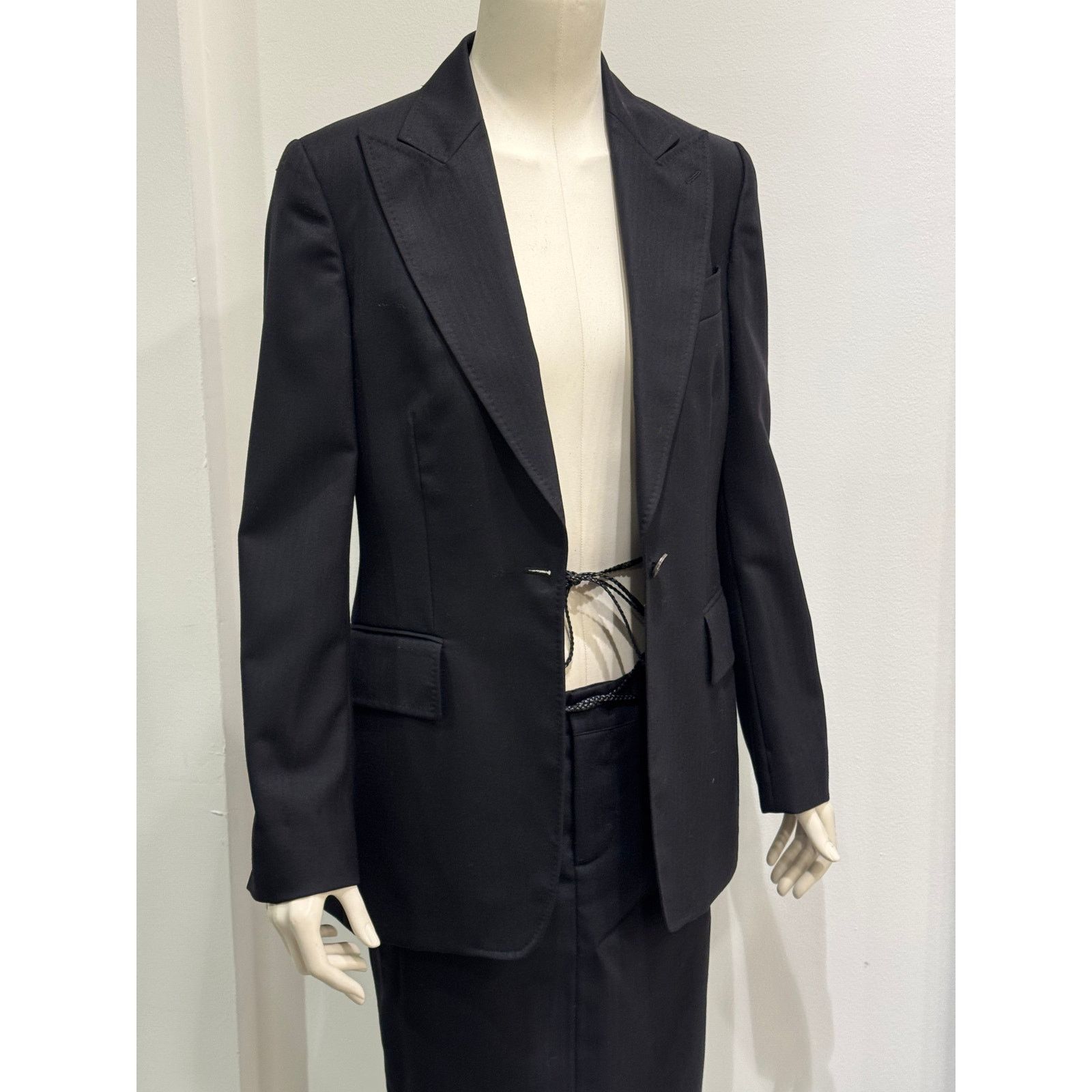 Gucci A/W2002 Gucci by Tom Ford blazer and skirt set leather cord Size 28" / US 6 / IT 42 - 4 Thumbnail
