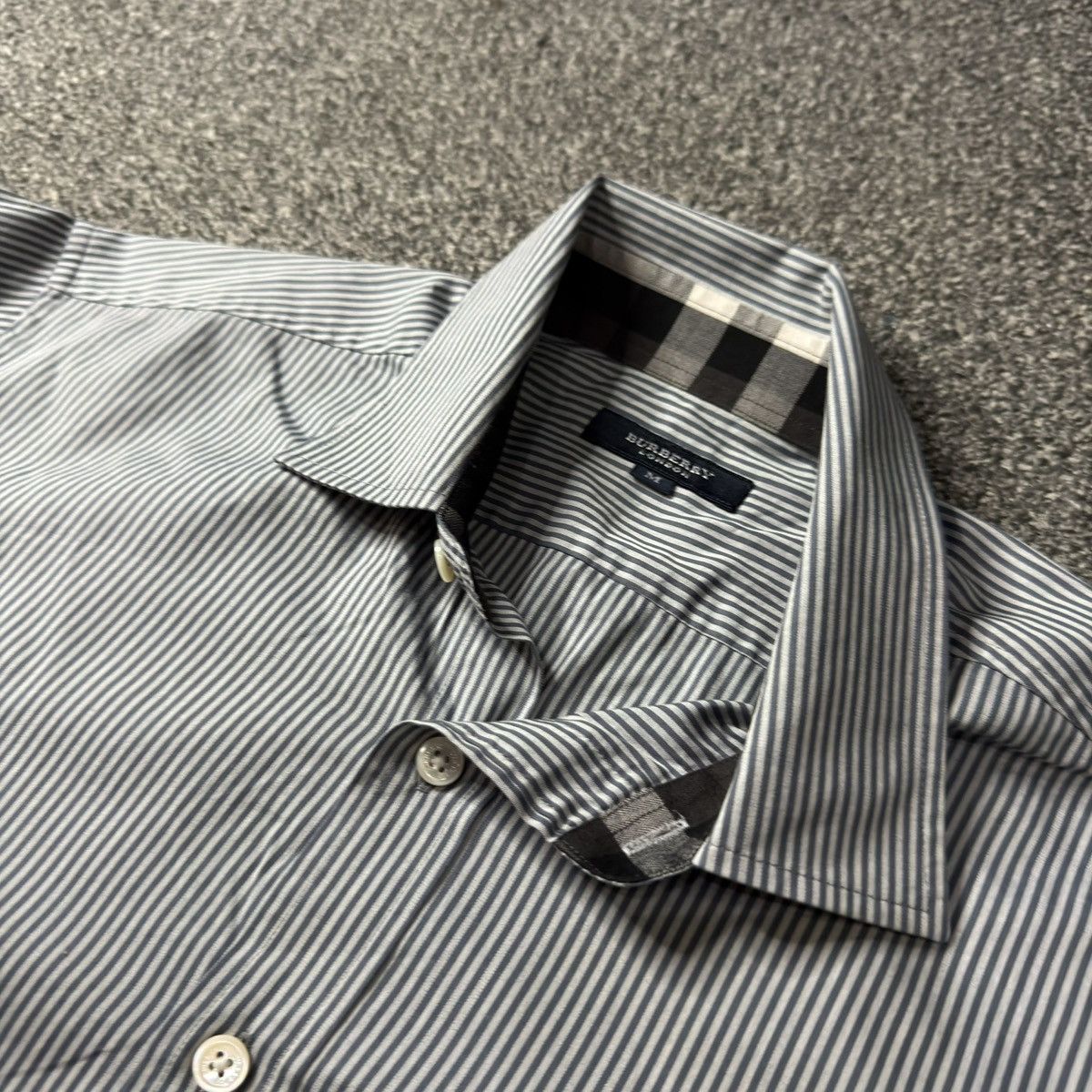 Burberry Vintage Button Up Shirt Size US M / EU 48-50 / 2 - 5 Thumbnail