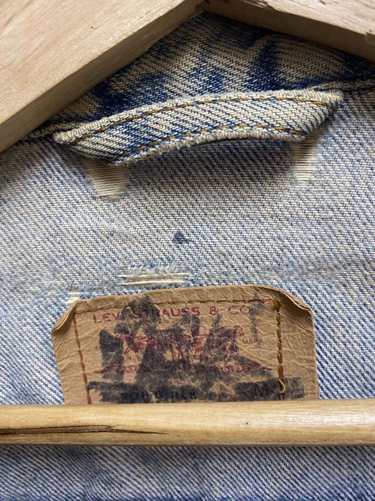 Levi's Vintage Clothing Levi's Faded Denim Jaket Size US XS / EU 42 / 0 - 15 Thumbnail