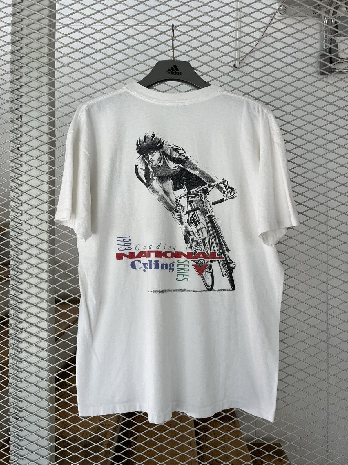 Vintage Vintage Canadian Tire National Cycling Series 1993’s Tshirt Size US XL / EU 56 / 4 - 3 Thumbnail