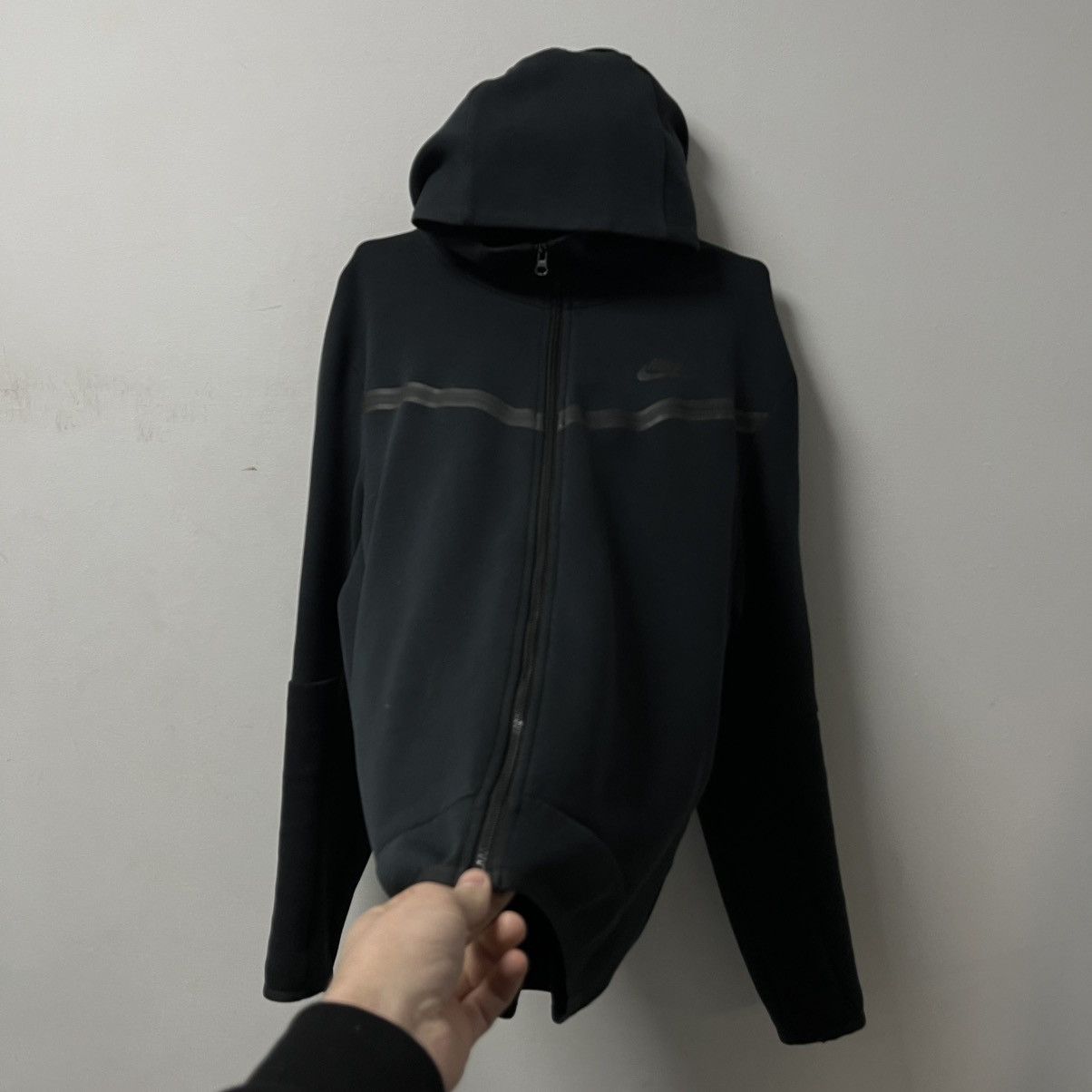 Nike Nike Tech Fleece Hoodie Black Size: L Size US L / EU 52-54 / 3 - 10 Thumbnail