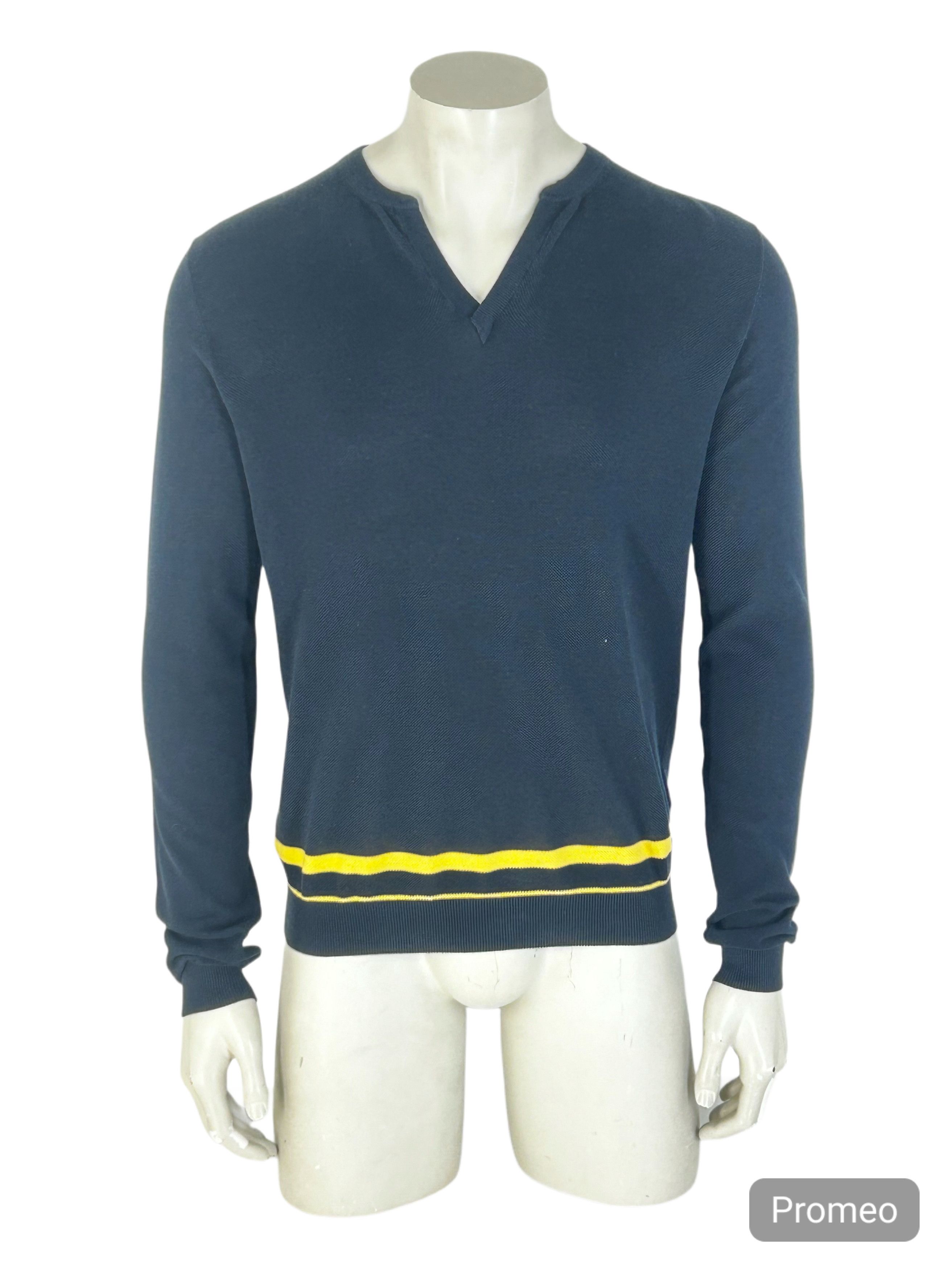 Prada PRADA NAVY LONG SLEEVE V-NECK TOP Size US L / EU 52-54 / 3 - 1 Thumbnail
