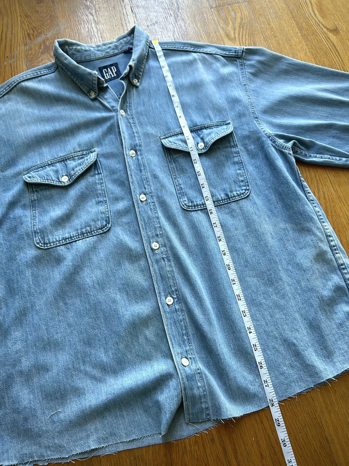 Gap Vintage 1990s GAP Cropped Denim Button Down Size US L / EU 52-54 / 3 - 8 Thumbnail