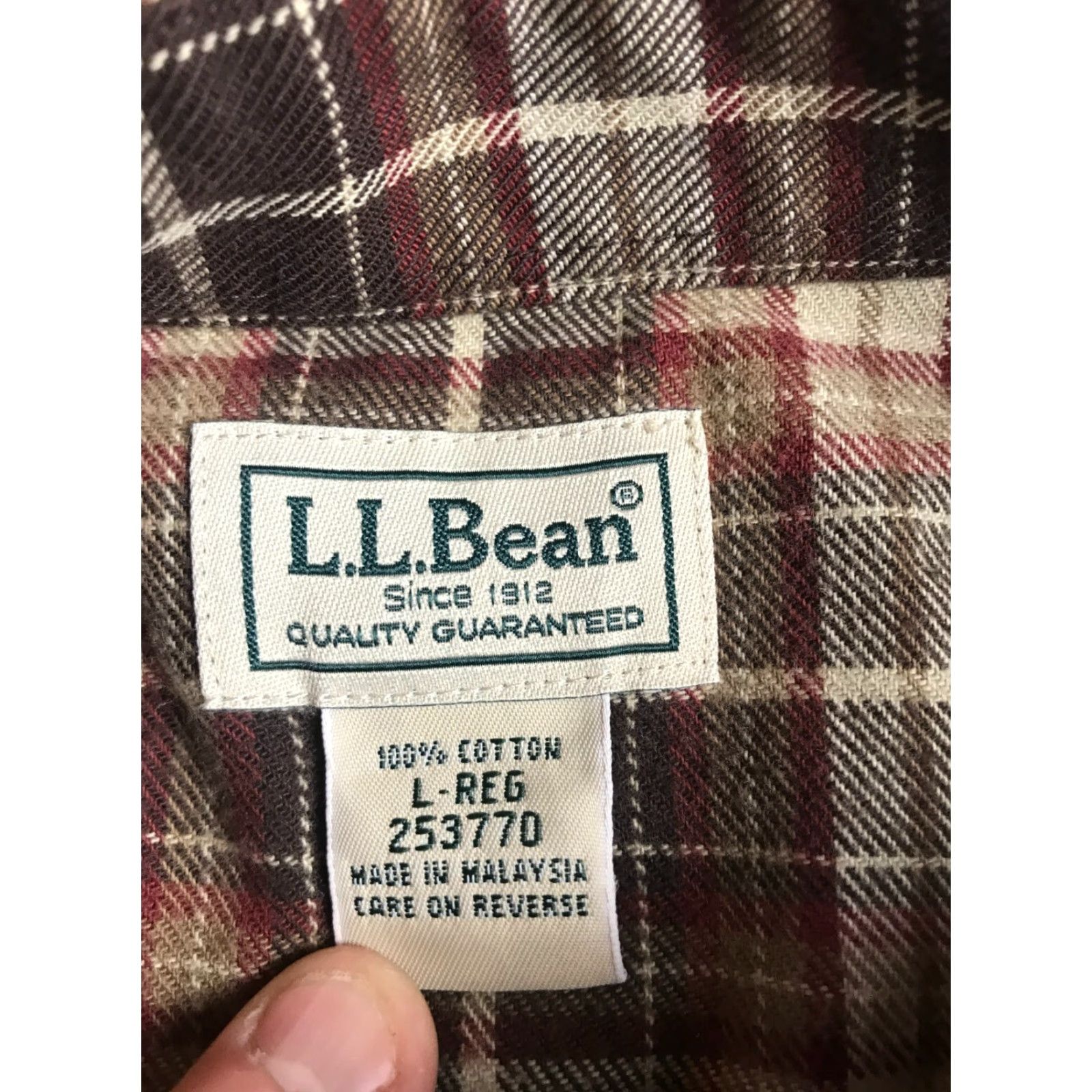 Vintage L.L. Bean Shirt Mens Large Plaid Button-Down Casual Red Brown Tan Long Sleeve Vintage No (adjust to rules) Size US L / EU 52-54 / 3 - 6 Thumbnail