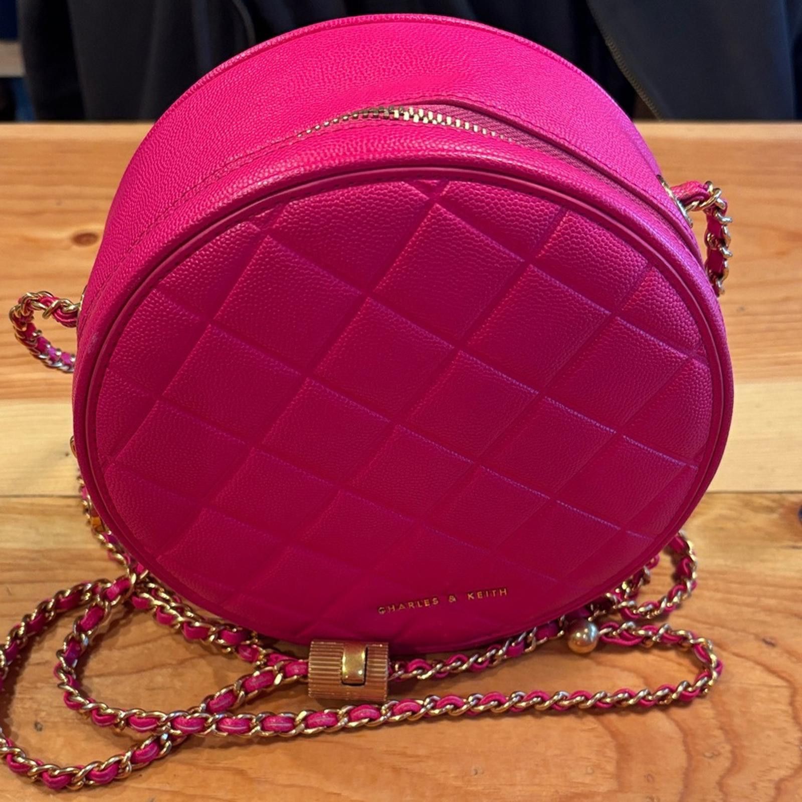 Other Charles & Keith Pink Quilted Round Bag Size ONE SIZE - 1 Thumbnail