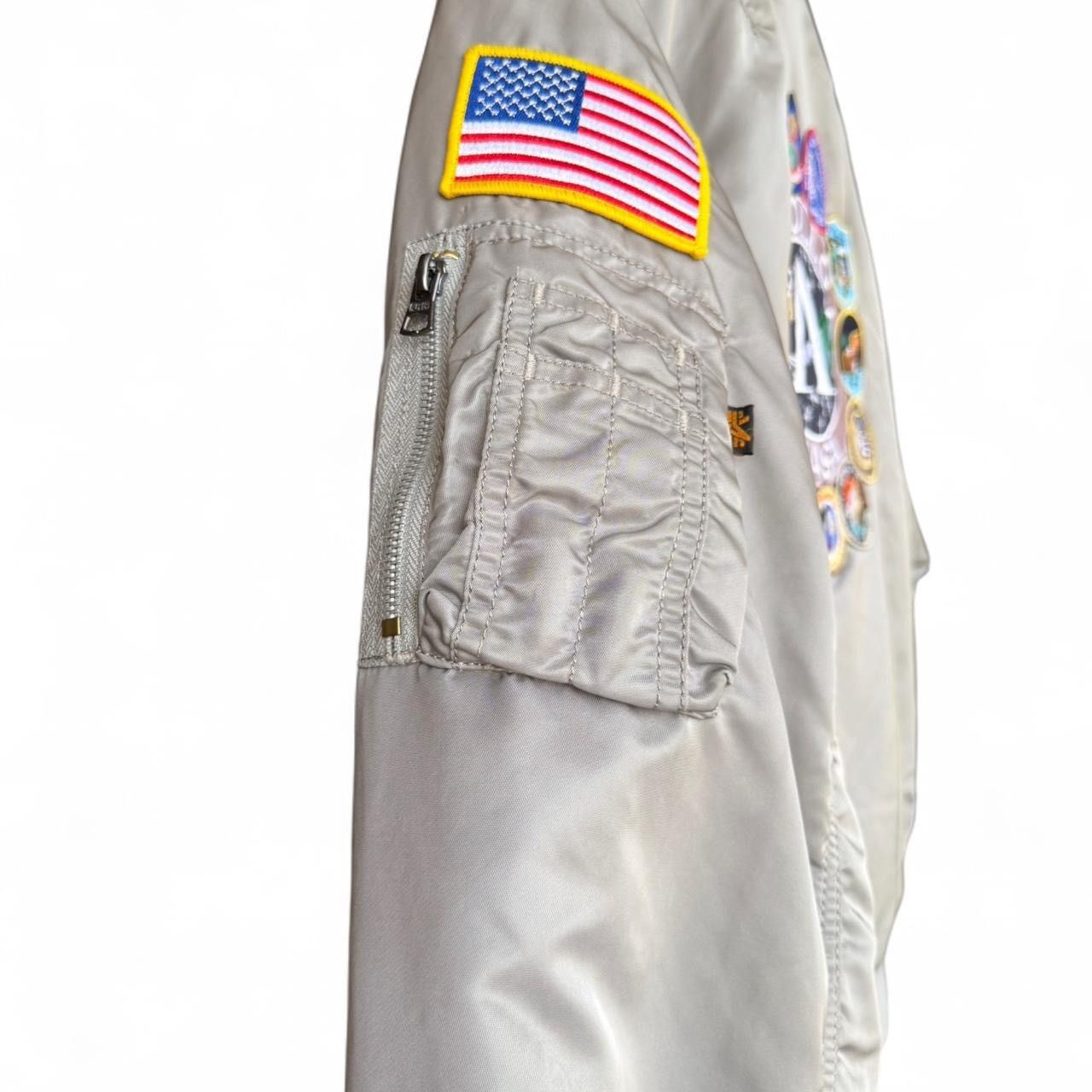 Alpha Industries Alpha Industries Nasa Apollo 11 Bomber Size US L / EU 52-54 / 3 - 5 Thumbnail