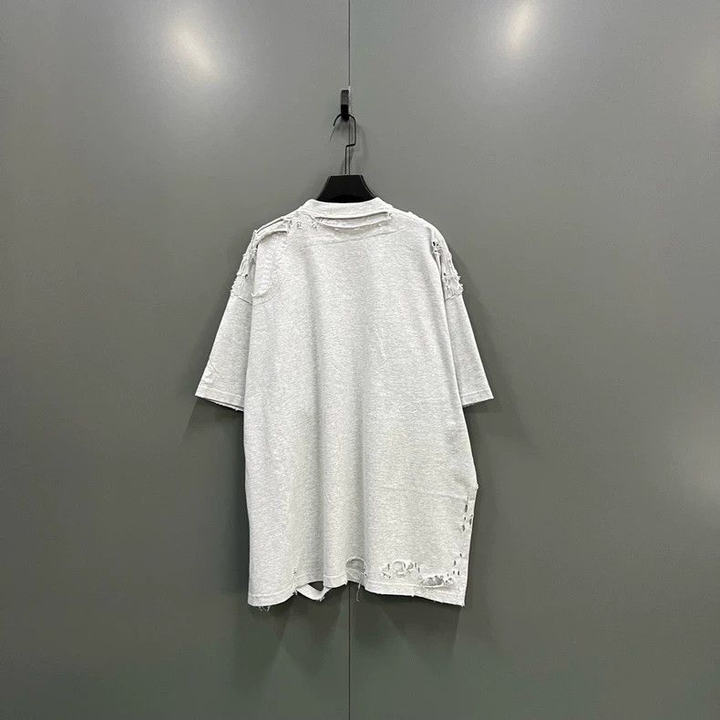 Balenciaga Balenciaga Repaired grey destruction crewneck short sleeve Size US XL / EU 56 / 4 - 4 Thumbnail