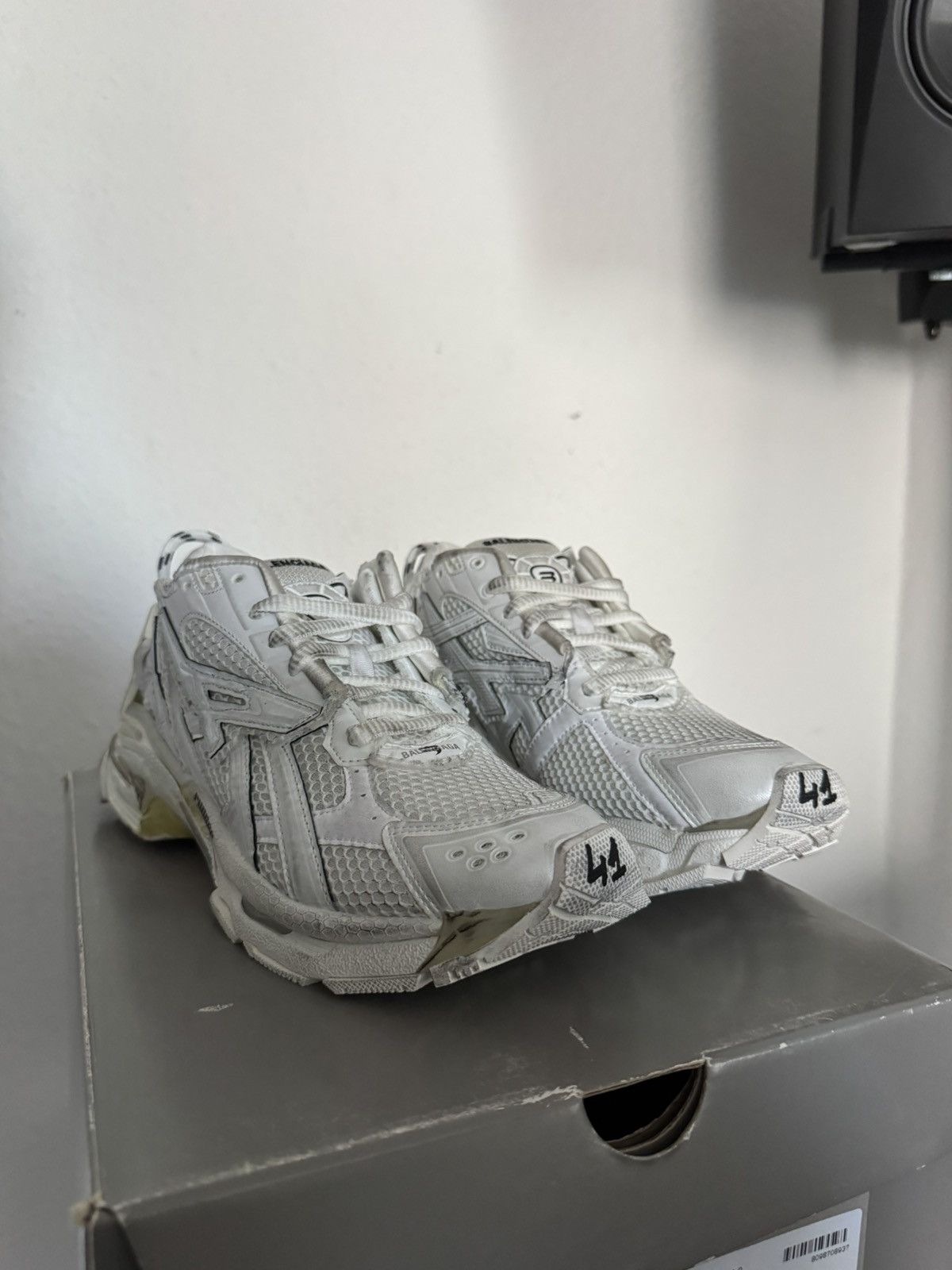 Balenciaga Balenciaga Runner White 41 Size US 8 / EU 41 - 6 Thumbnail