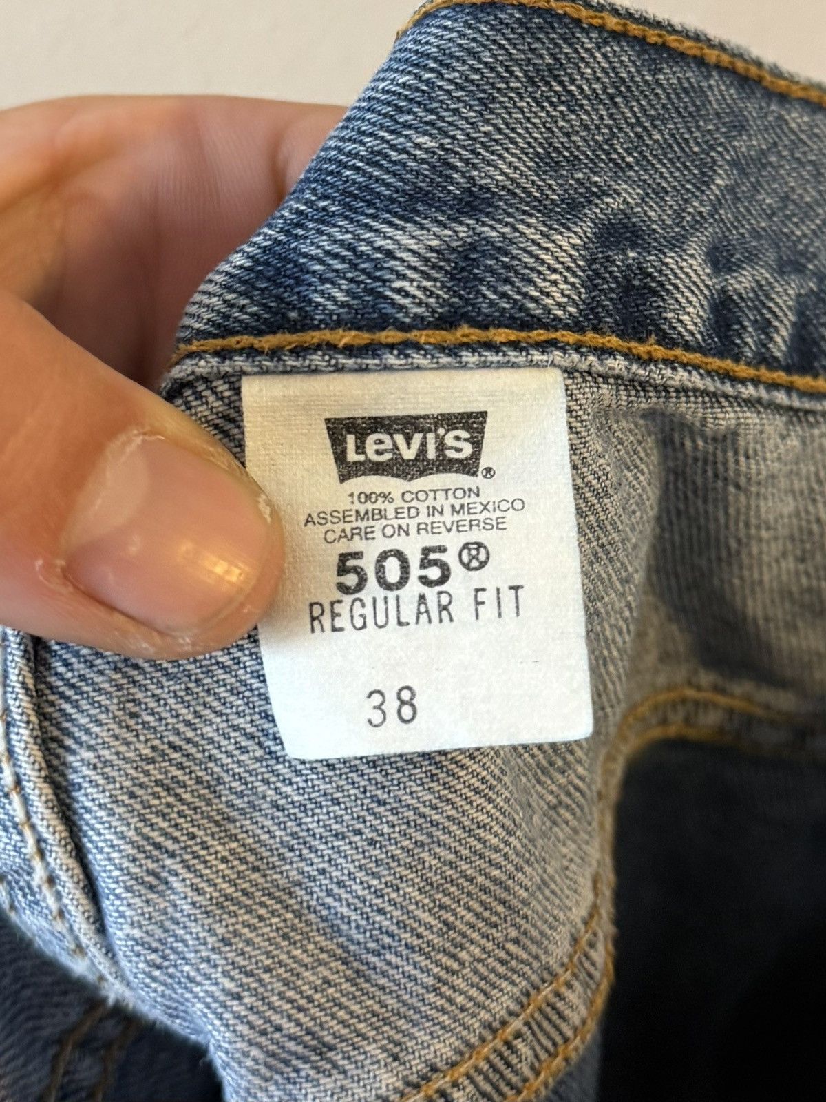 Levi's vintage levi’s 505 light wash jean shorts, jorts 2000 y2k Size US 37 - 7 Thumbnail