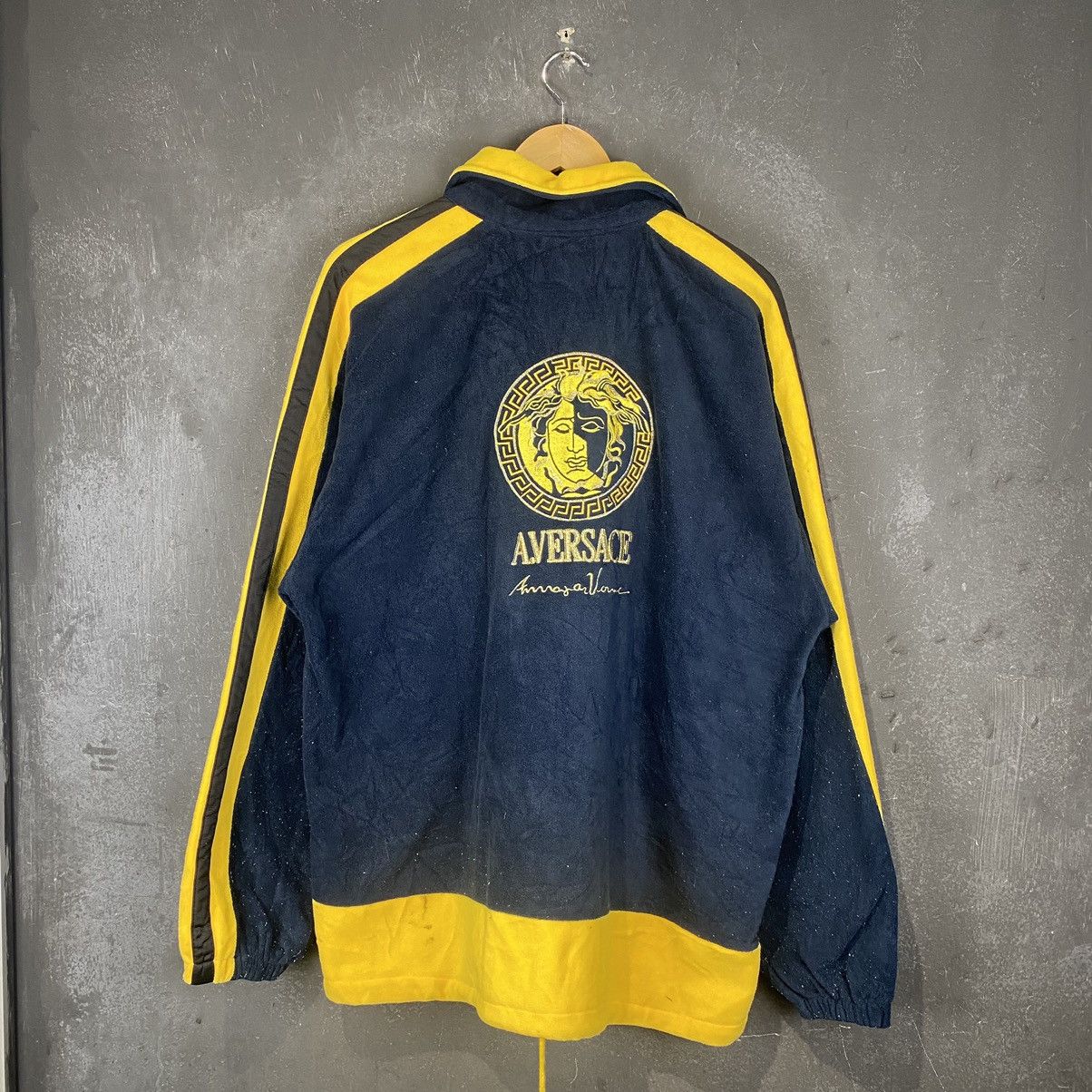 Versace Jeans Couture × Vintage 90s A Versace Medusa Fleece Jacket Size US XL / EU 56 / 4 - 1 Thumbnail