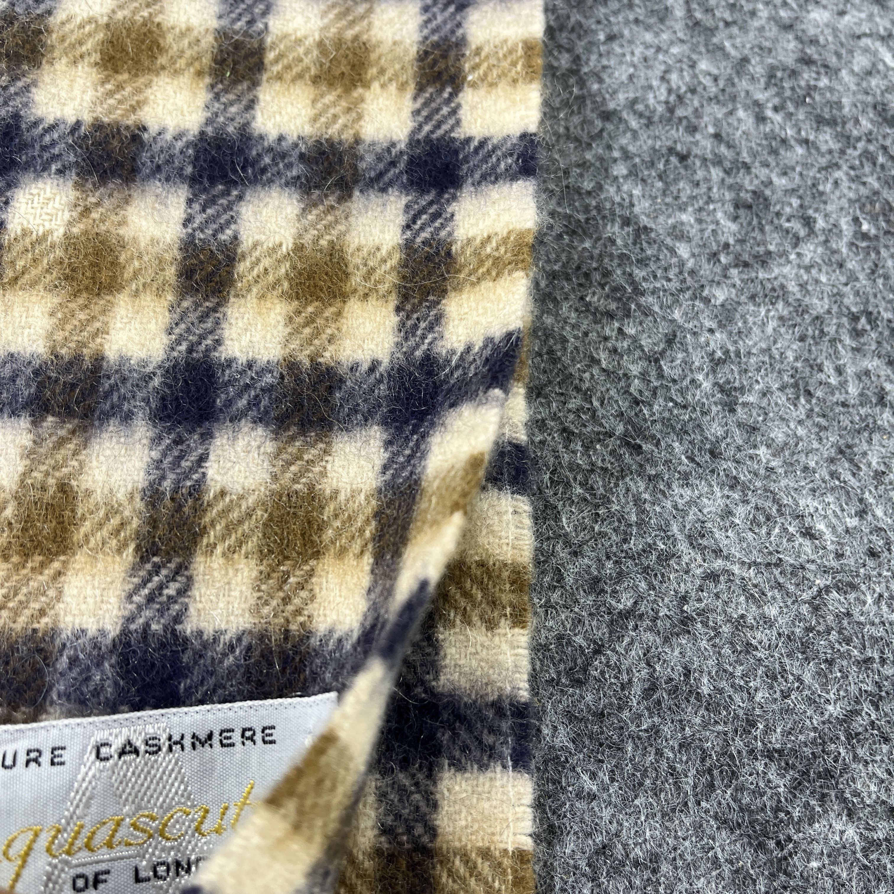 Aquascutum Aquasqutum Scarf / Muffler / Neckwear T1257 Size ONE SIZE - 9 Thumbnail