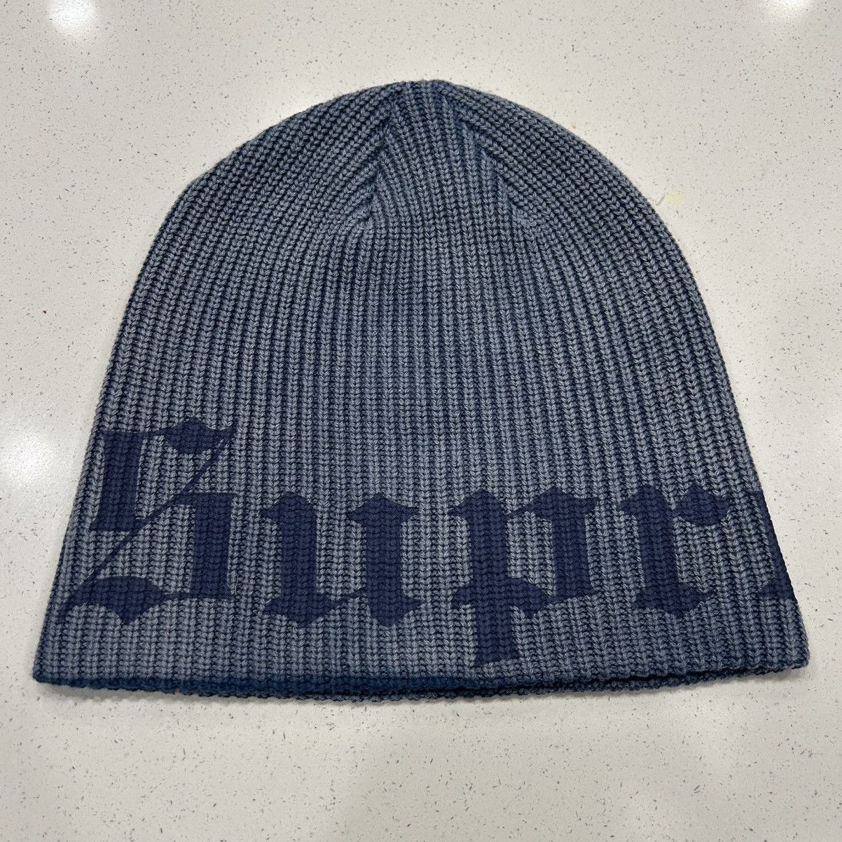 帽子 Supreme Old English Printed Beanie Navy Supreme Old English Printed Beanie (SS25) - $40