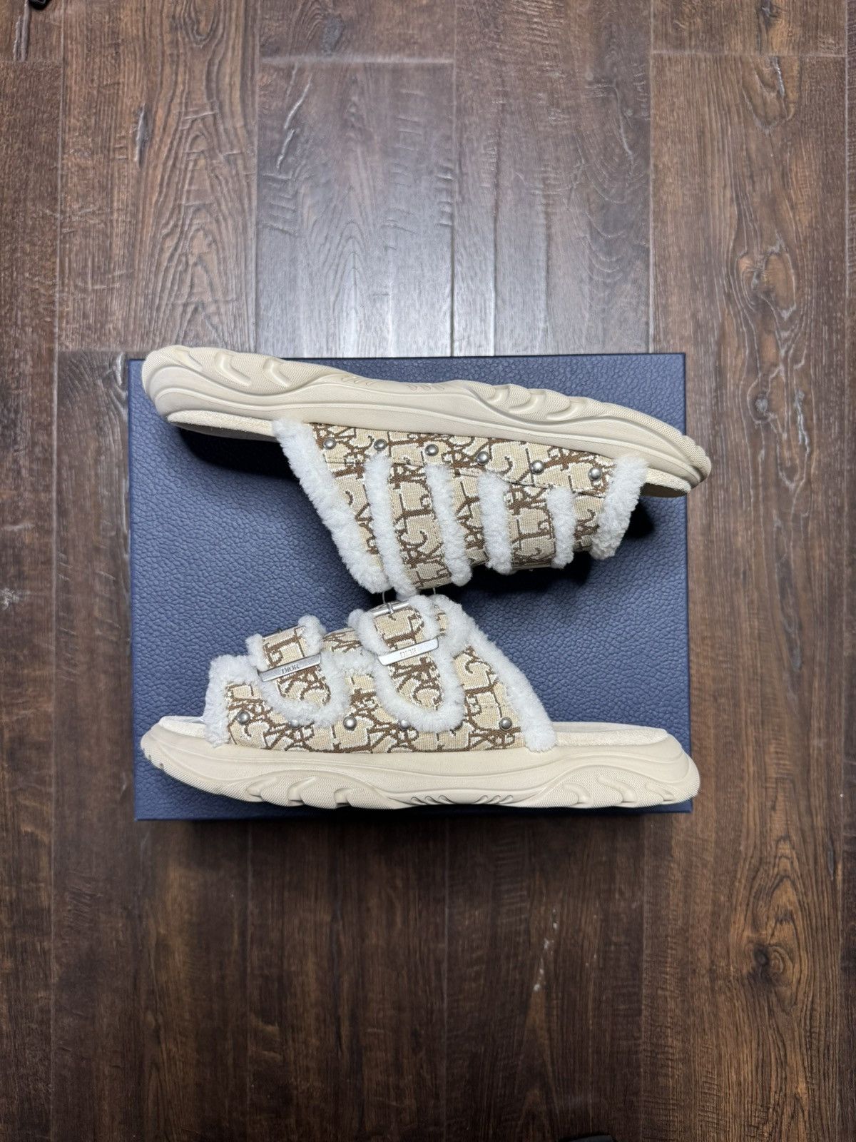 Dior × Travis Scott Dior x Cactus Jack H-Town Sandal Cream Dior Oblique size 42 Size US 9 / EU 42 - 2 Thumbnail