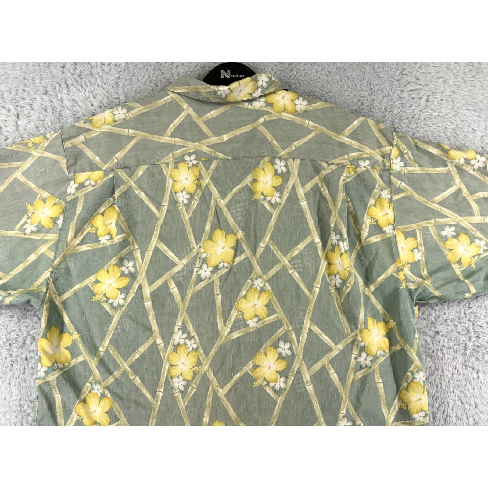 Tommy Bahama Tommy Bahama Shirt Mens Large Green Bamboo Floral Hibiscus Pineapple Hawaiian Size US L / EU 52-54 / 3 - 7 Thumbnail