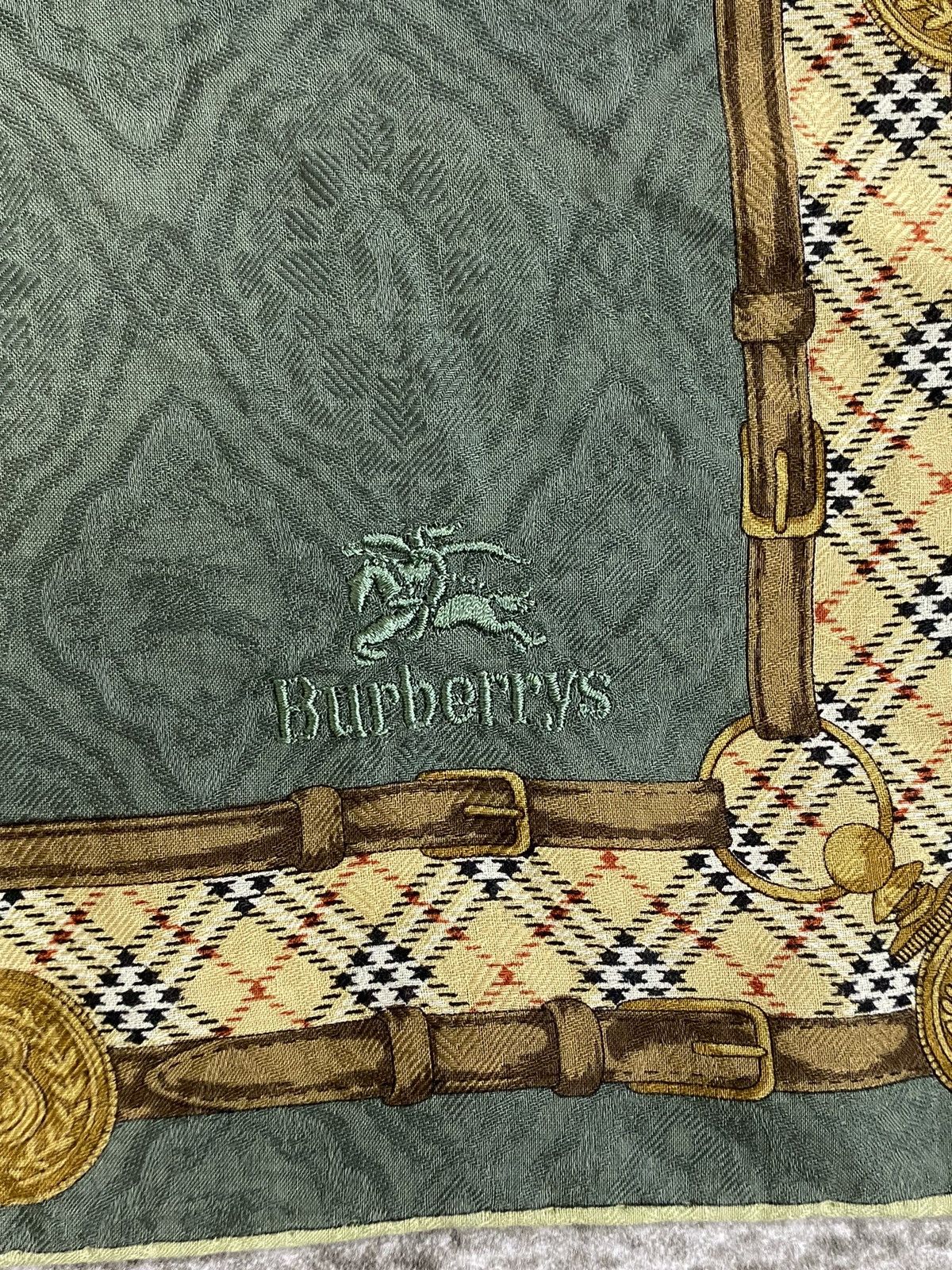 Burberry Burberrys Handkerchief / Bandana / Neckerchief Size ONE SIZE - 2 Thumbnail