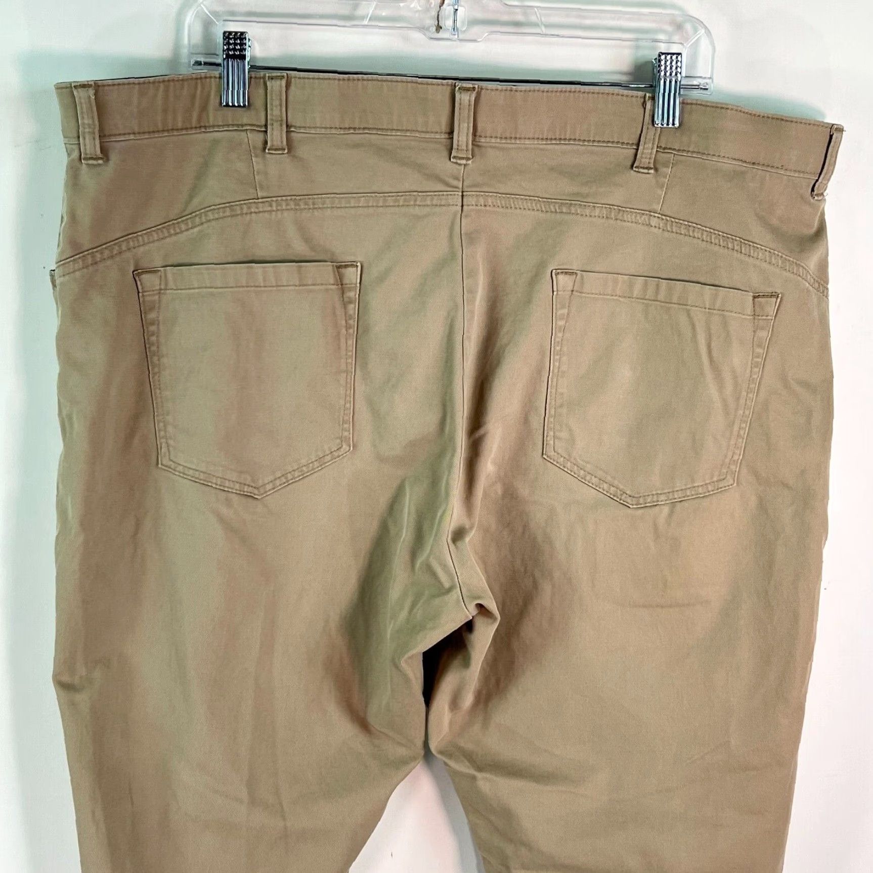Wrangler Wrangler Mens Pants Beige Flat Front 42 Regular Inseam 29 Comfort Cotton Blend Jeans Trouser Dress Casual Men US Size US 42 / EU 58 - 4 Thumbnail