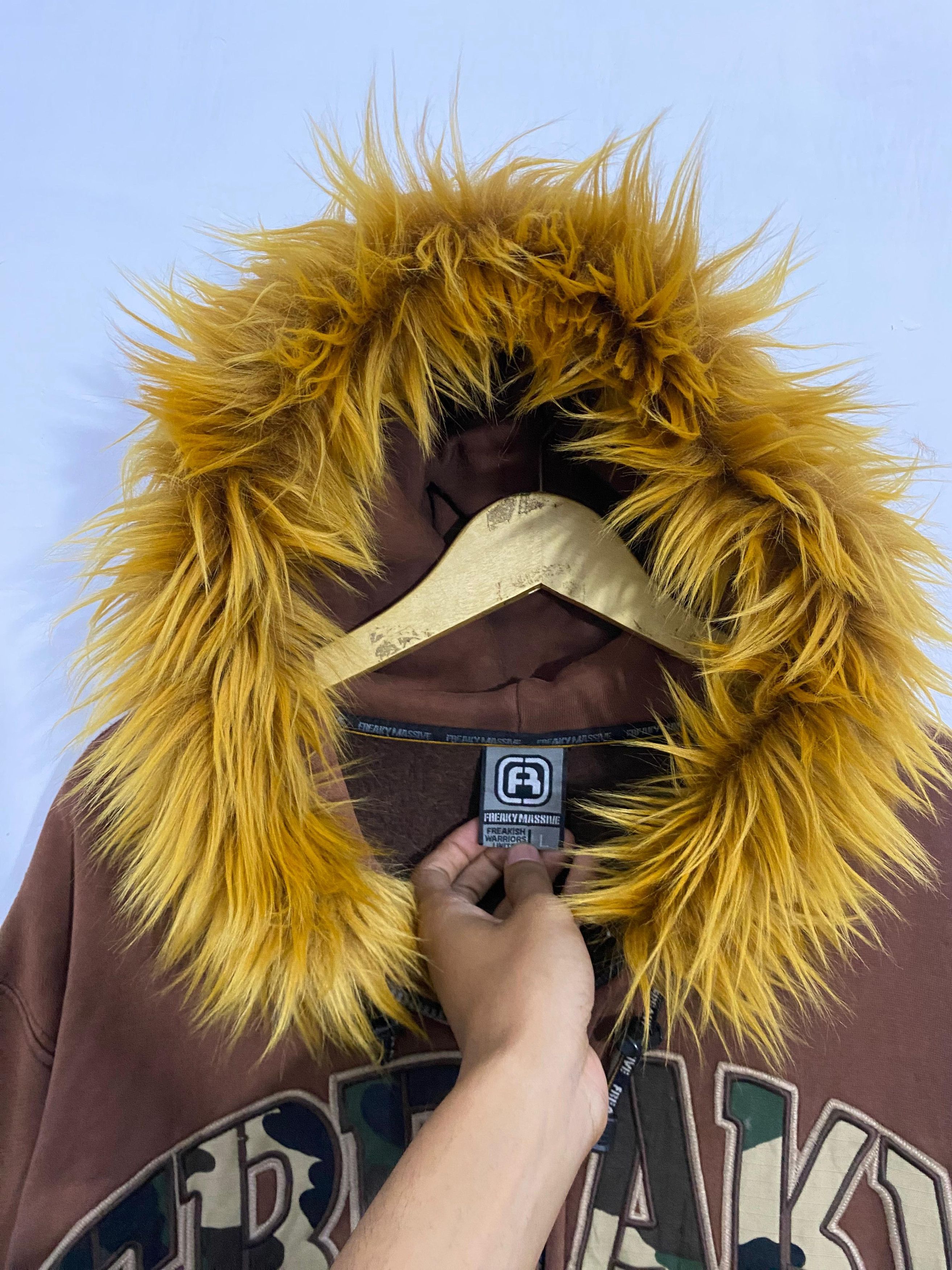 Massive Massive Fur Zipper Hoodie LGB Style Size US XL / EU 56 / 4 - 4 Thumbnail