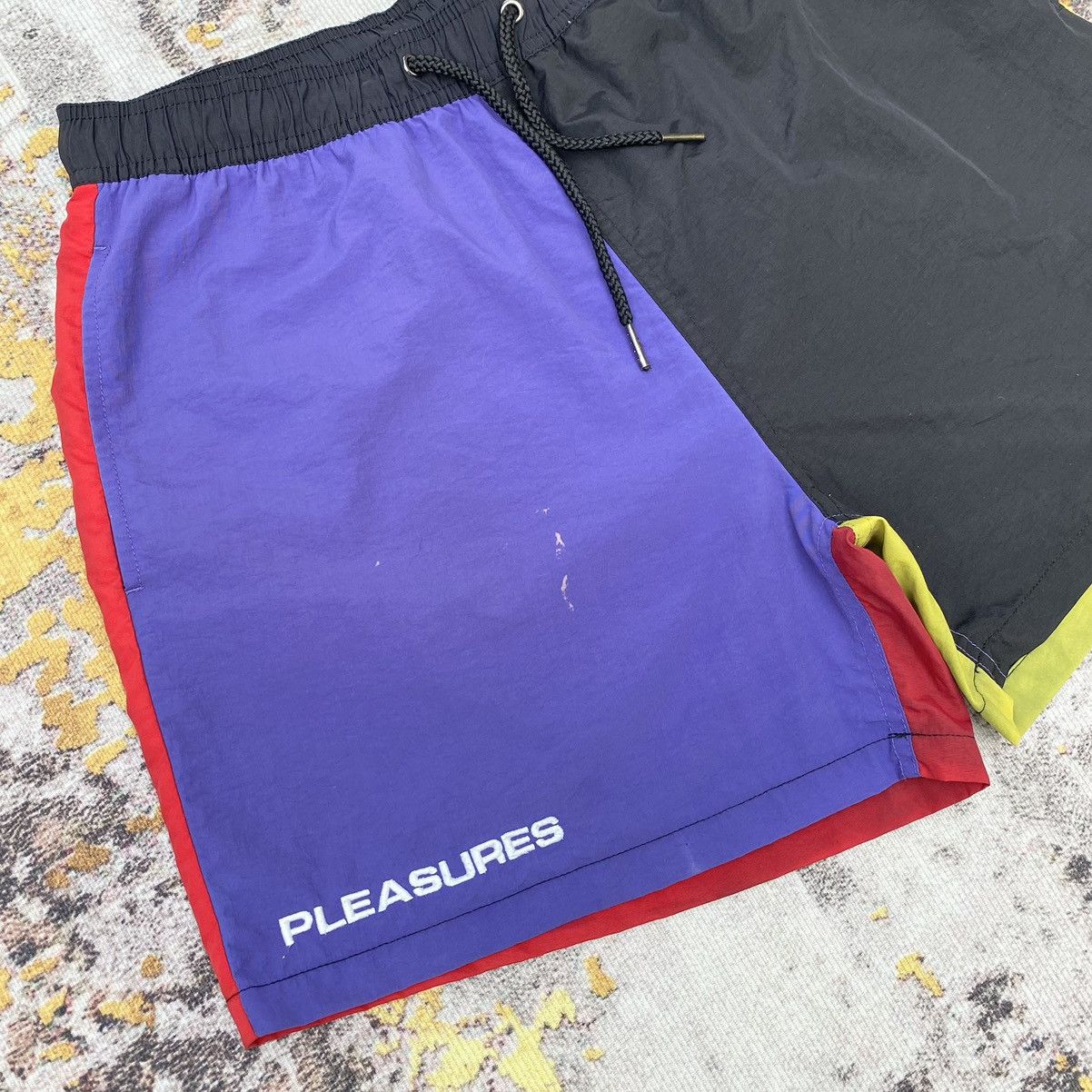 Pleasures Pleasure Misfit Nylon Short Pleasure Streetwear Brand Size US 28 / EU 44 - 4 Thumbnail