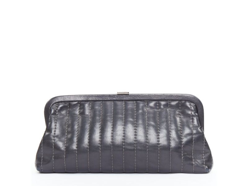 CHANEL 2005 Mademoiselle Ligne black vertical quilting lambskin kisslock clutch bag