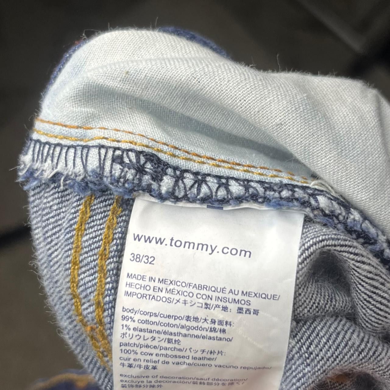 Tommy Hilfiger Tommy Hilfiger Dark Wash Relaxed Jeans - Size 38x32 Size US 38 / EU 54 - 5 Thumbnail