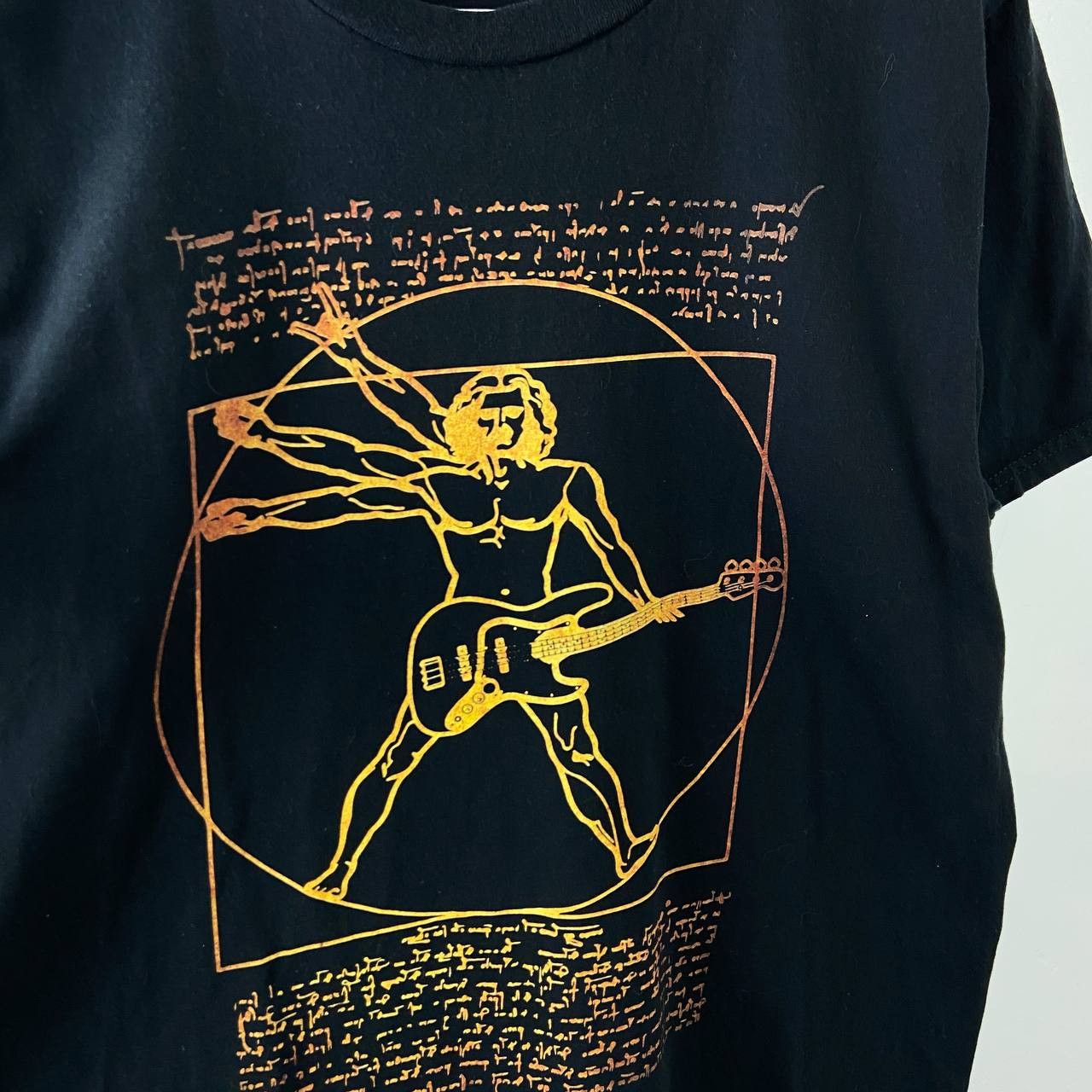 Vintage Vintage Rock 2000s Leonardo Da Vinci Virtuvian T-Shirt Size US M / EU 48-50 / 2 - 3 Thumbnail
