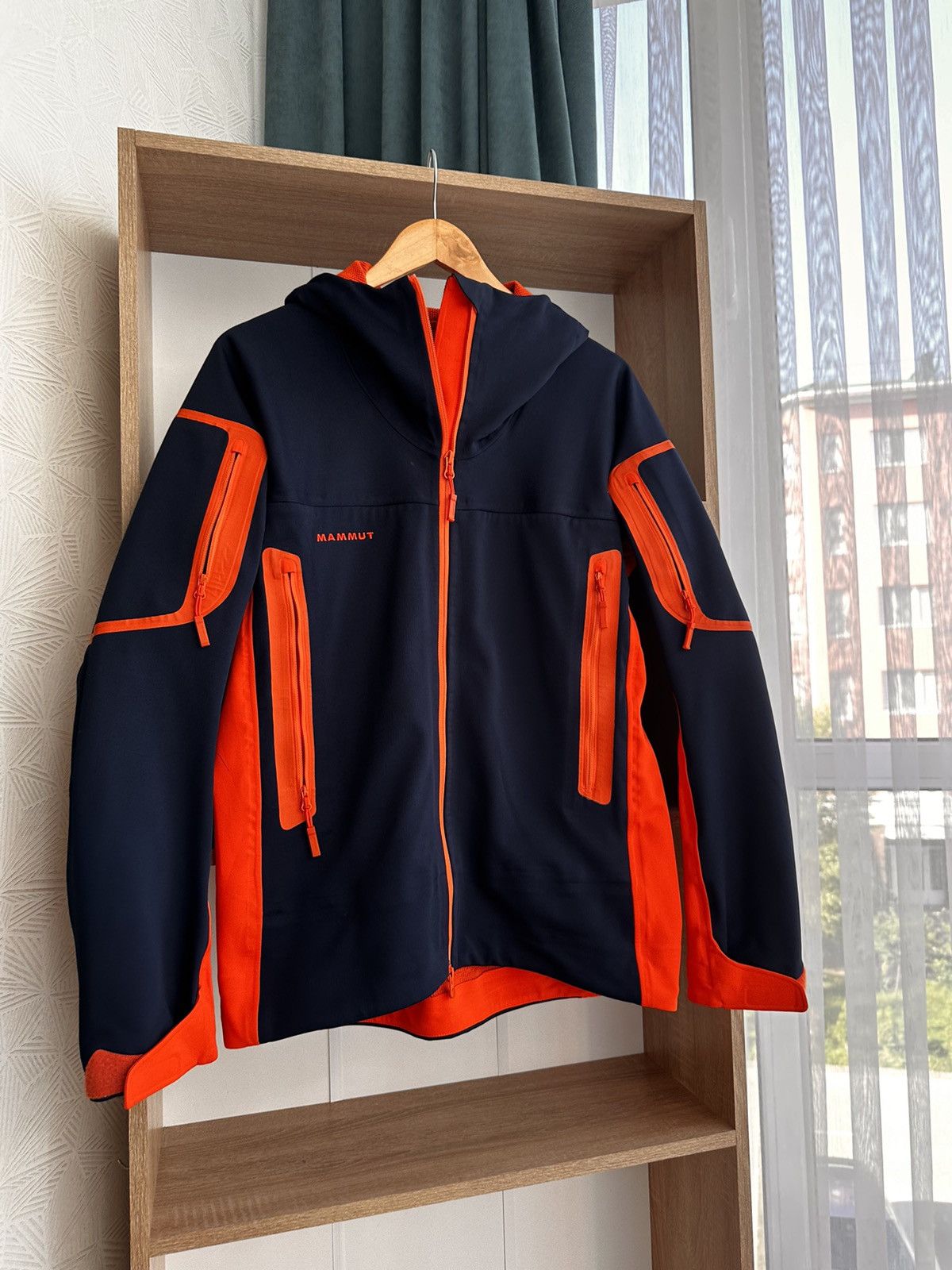 Vintage Mammut Extreme Eiger DryTech Outdoor Jacket