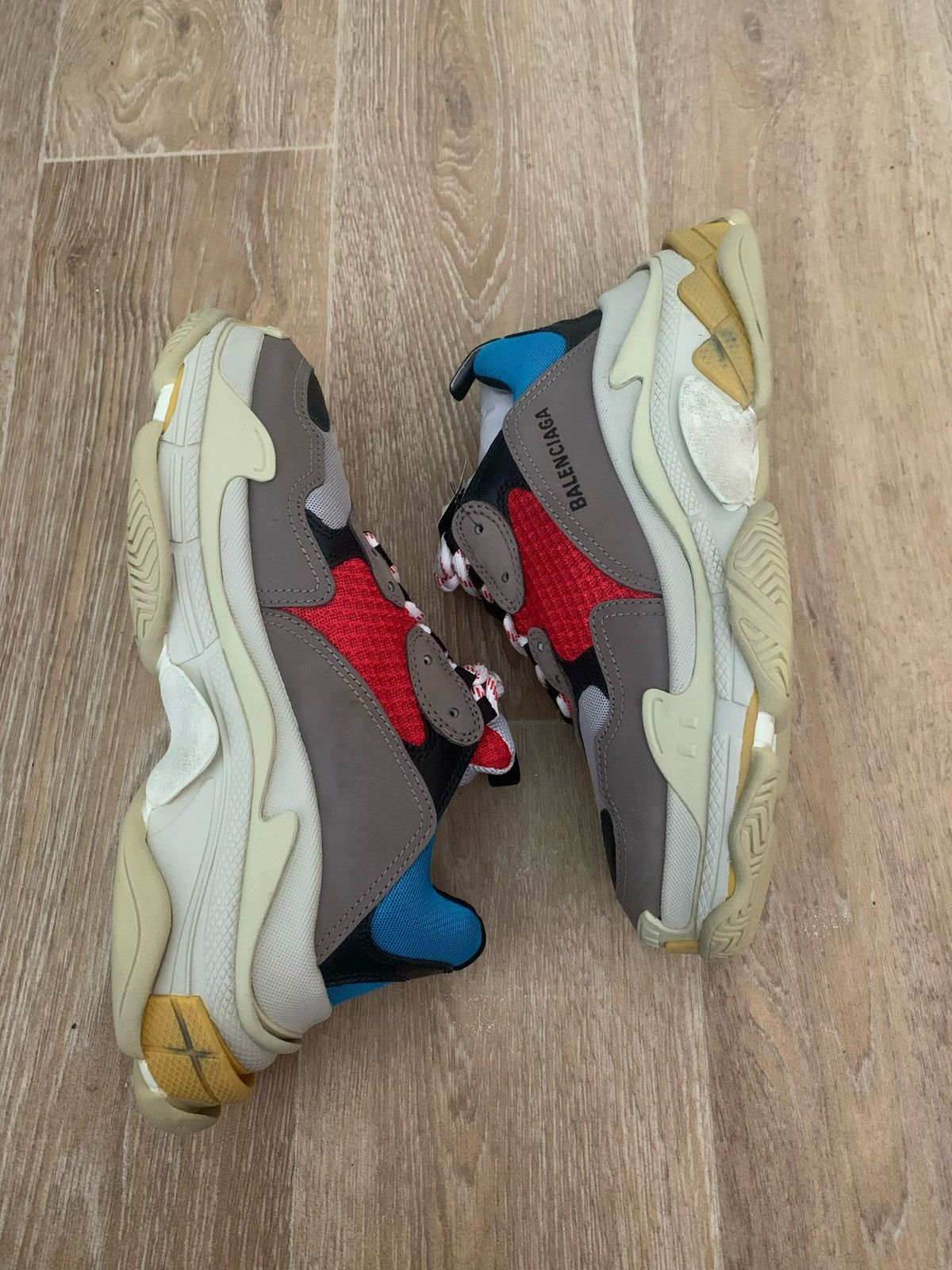 Balenciaga Balenciaga New „Lego Color“ Tripple S OG colorway Sz.40 Size US 10 / IT 40 - 1 Thumbnail