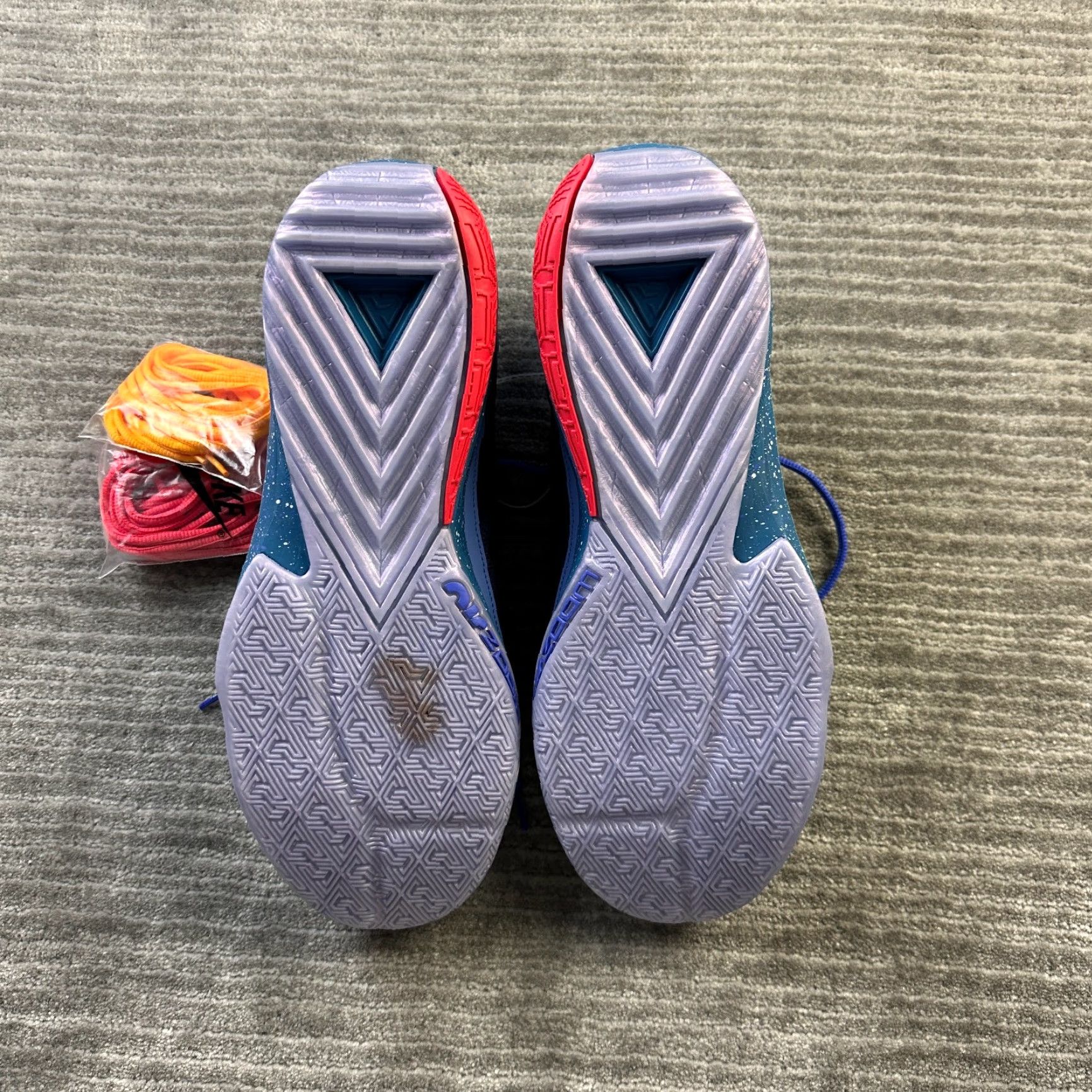 Nike VINTAGE Nike Zoom Freak 5 Mens Sneaker 14 EYBL Academy Unreleased Size ONE SIZE - 6 Thumbnail